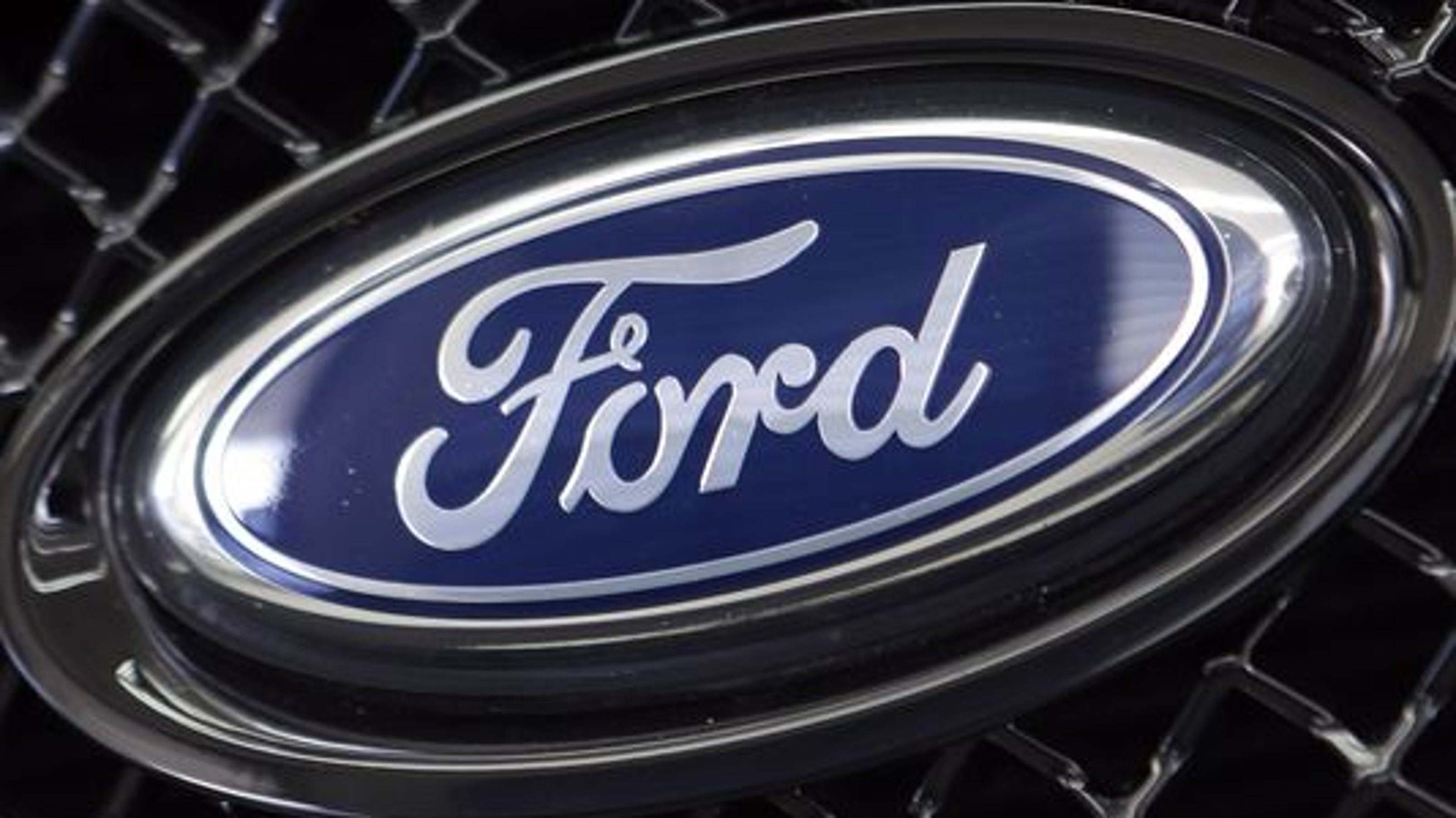 Ford offers dealer bonuses through the end of the year