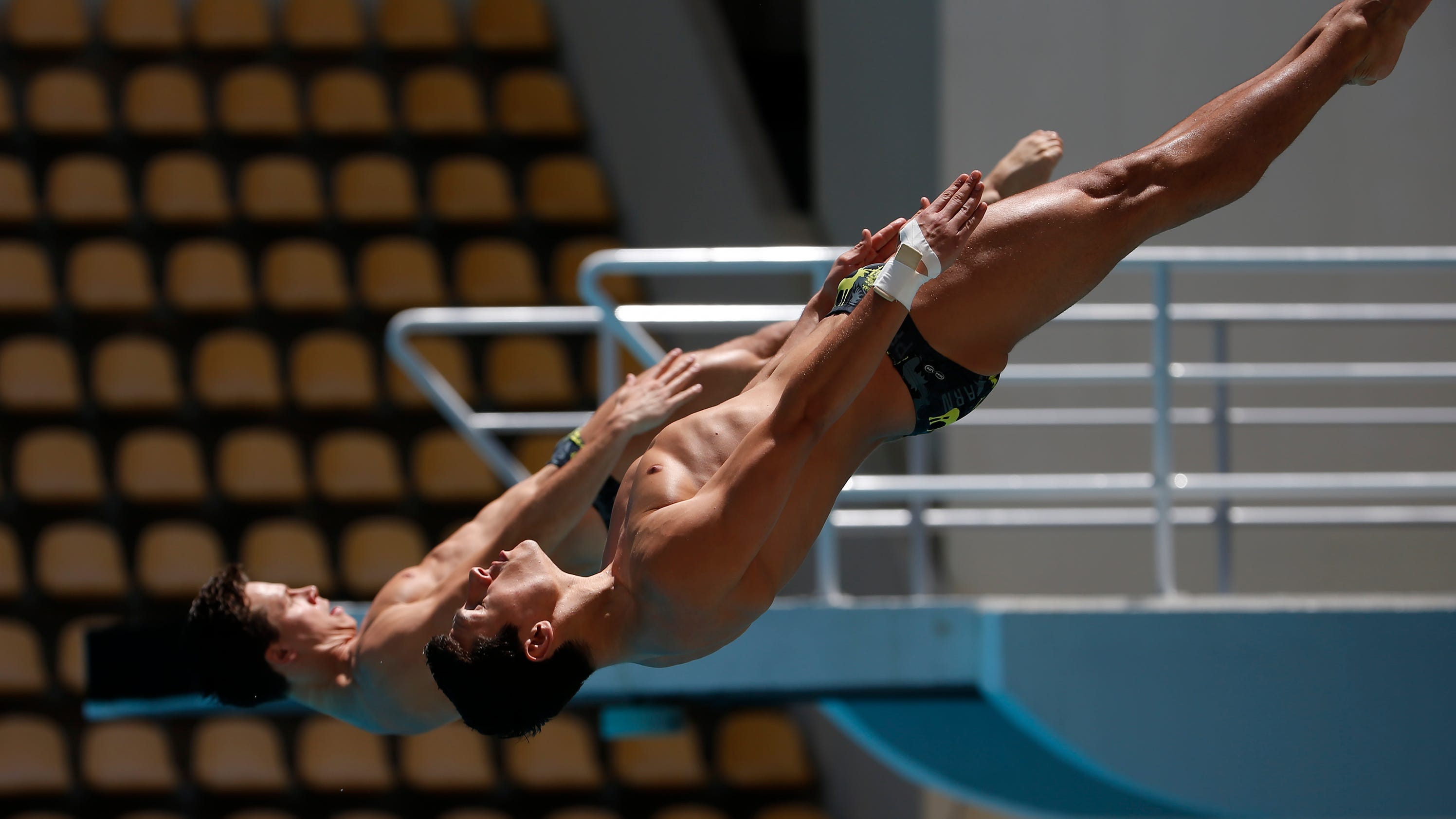 US qualifies for Olympics in 2 synchronized diving events