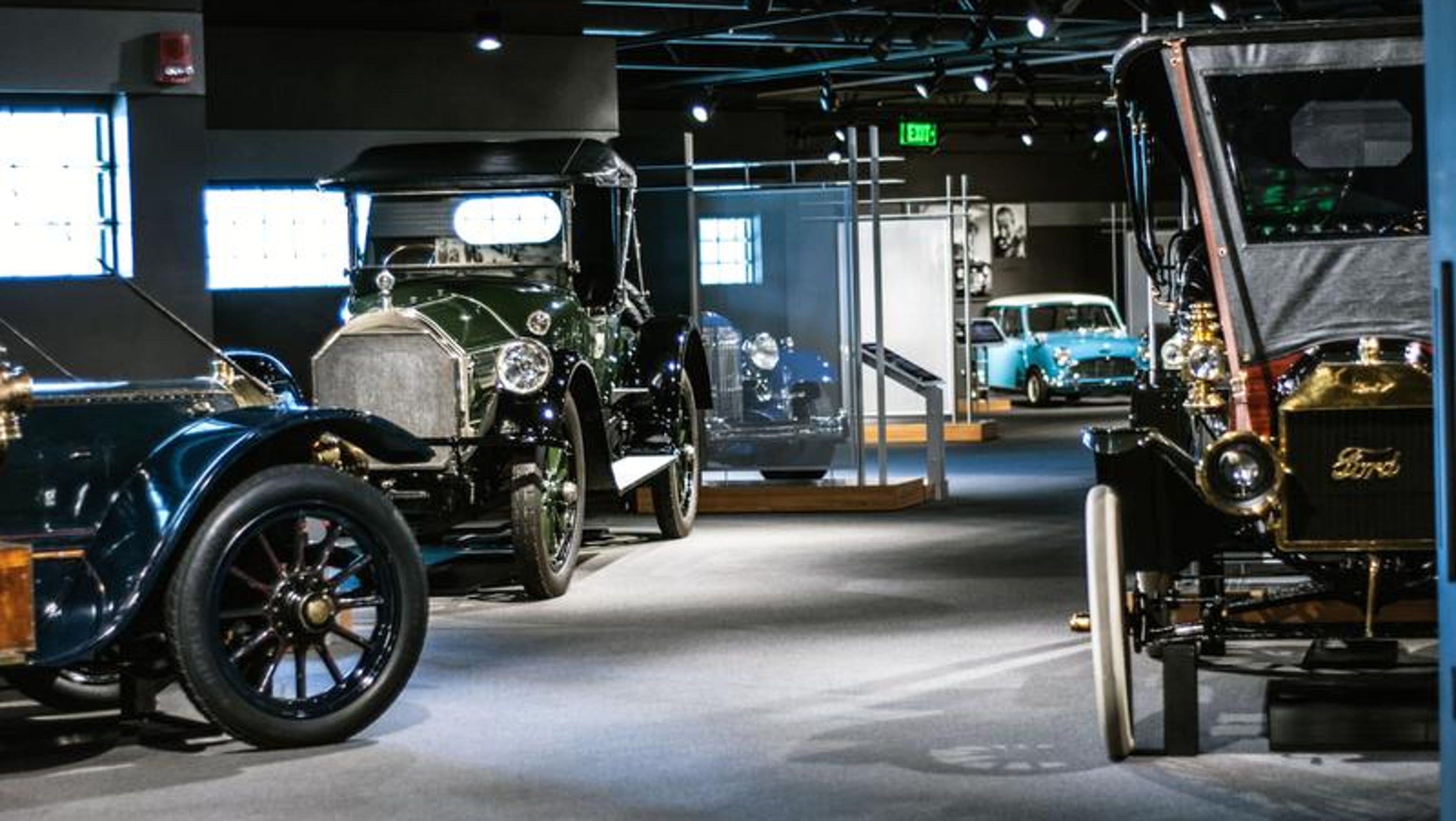 Car museum reopens in Naples