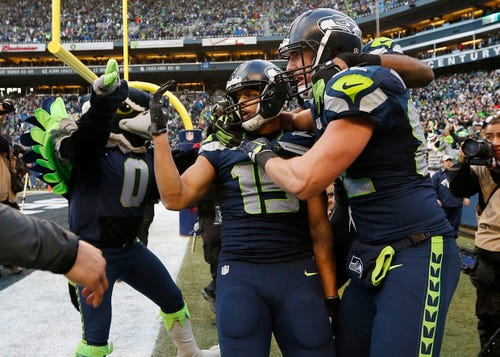 Seattle Seahawks wide receiver Jermaine Kearse (15) catches a 35