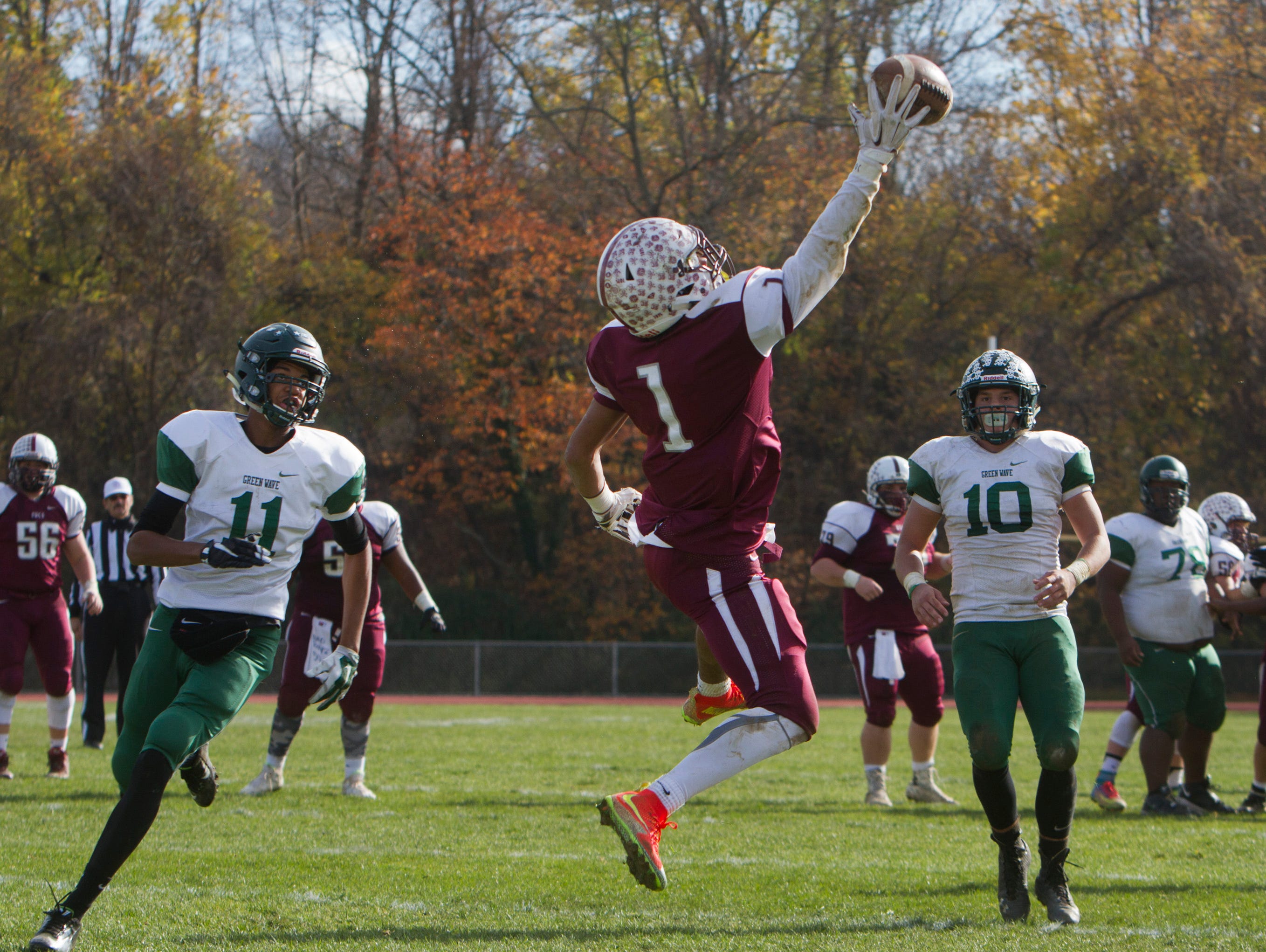 Undefeated Red Bank Football Beats Rival Long Branch Usa Today High School Sports