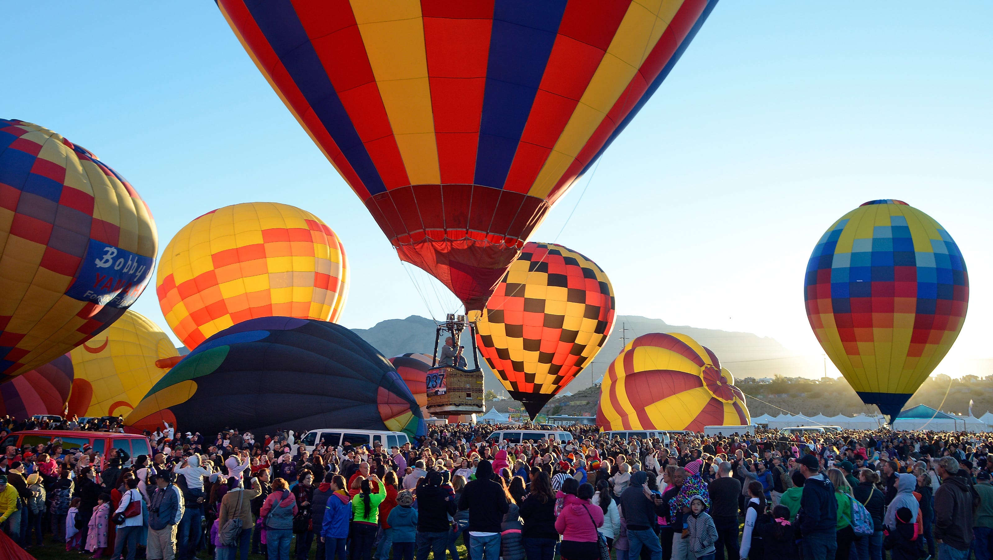 a-desert-kaleidoscope-the-colorful-history-of-the-albuquerque-balloon