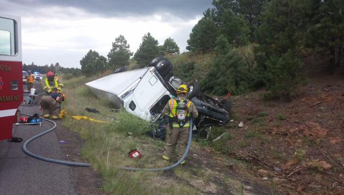 I40 crash near Flagstaff kills woman