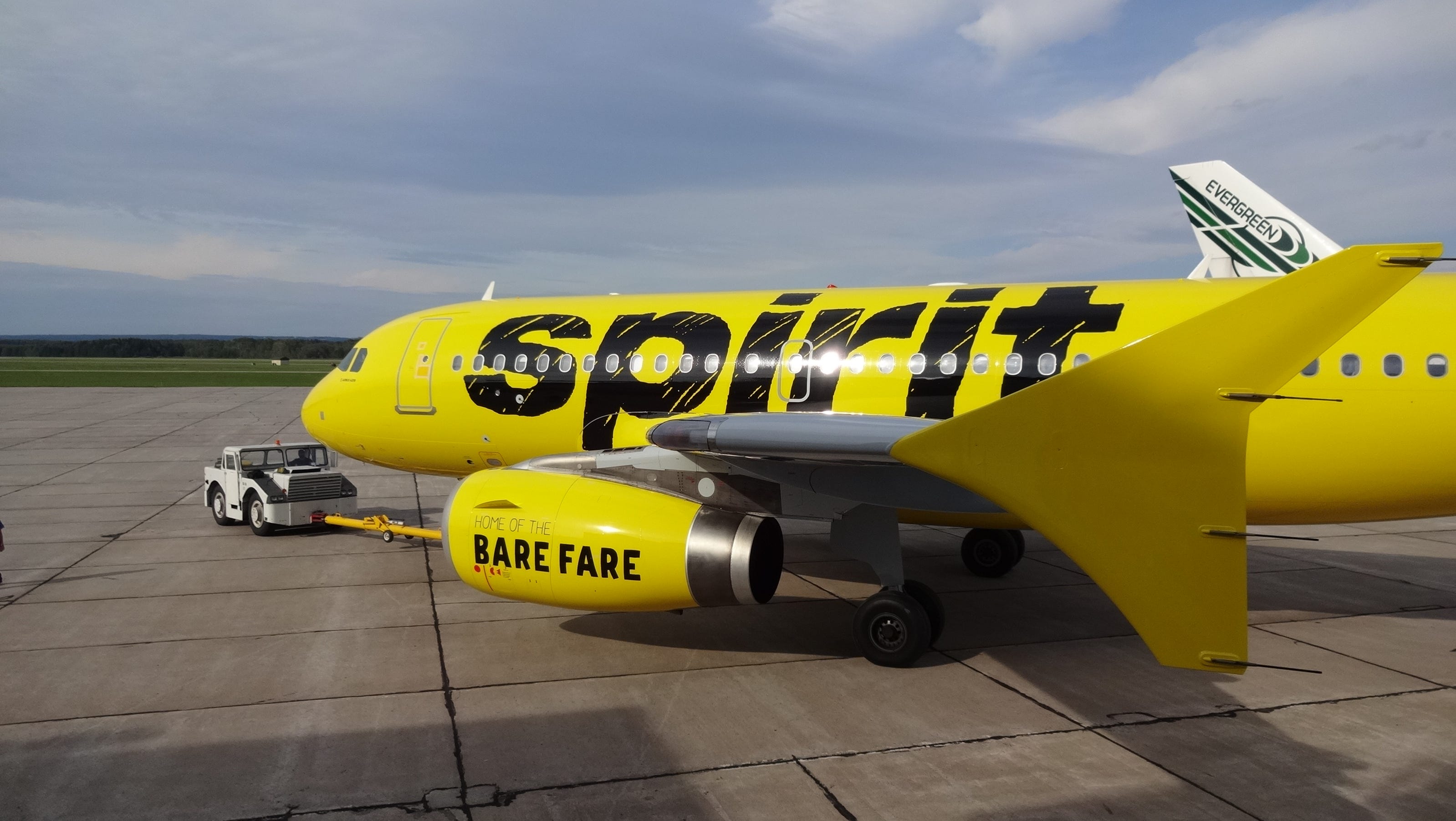 spirit-airlines-raises-checked-bag-fee-for-holiday-travel