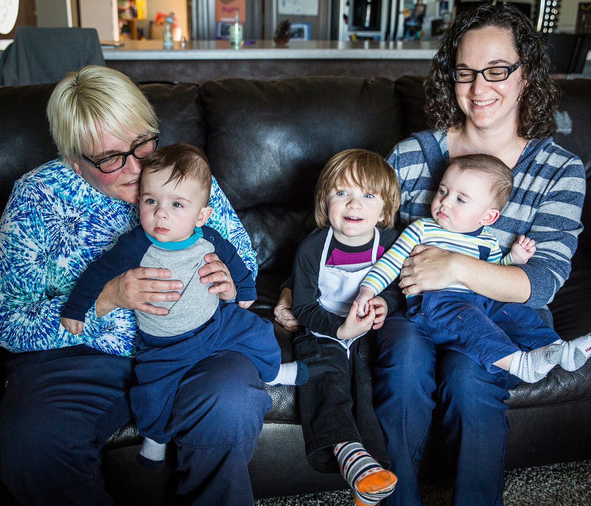 Same-sex spouses fight for parental rights | whas11.com