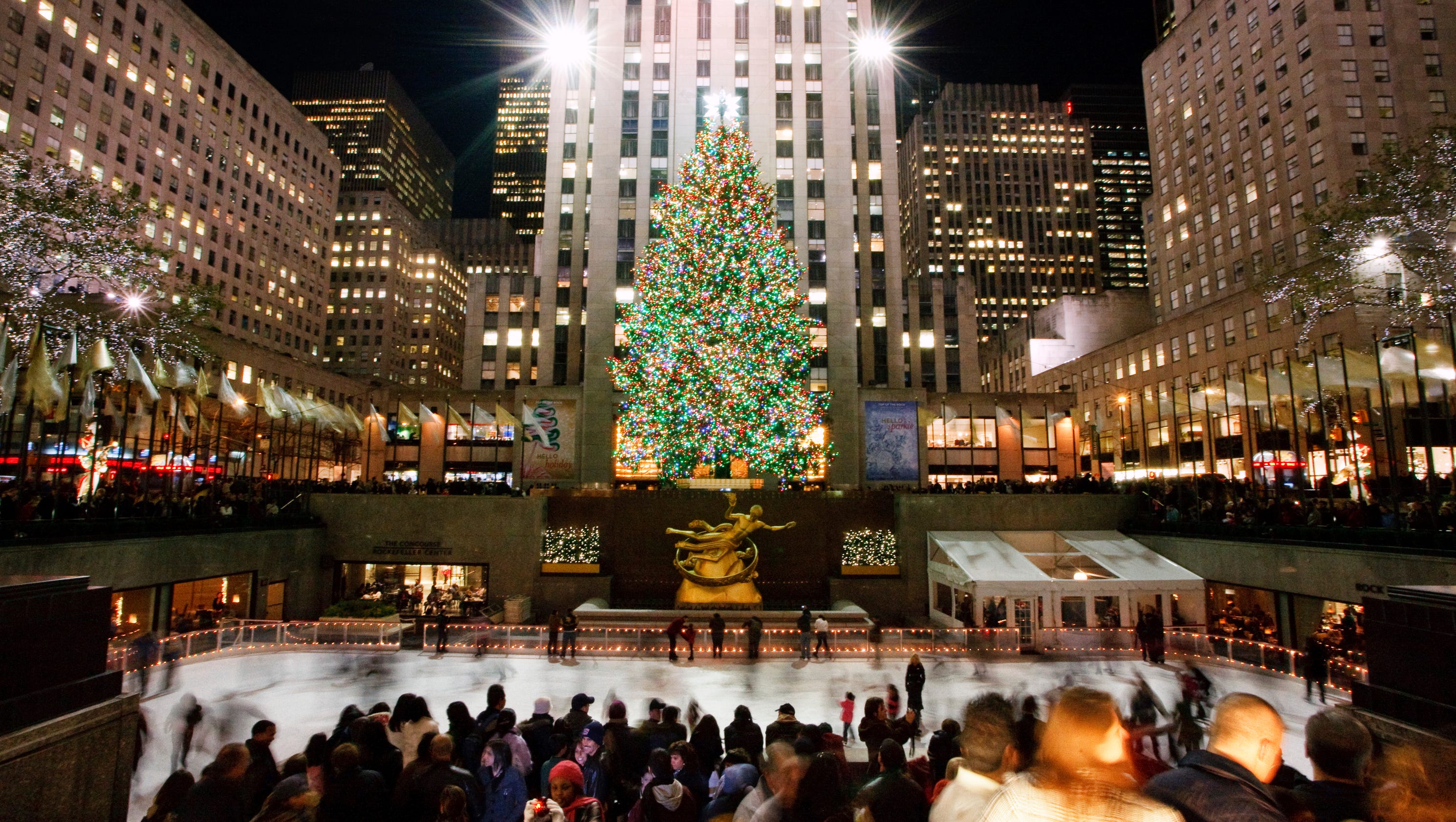 10Best: Places to see holiday lights in NYC