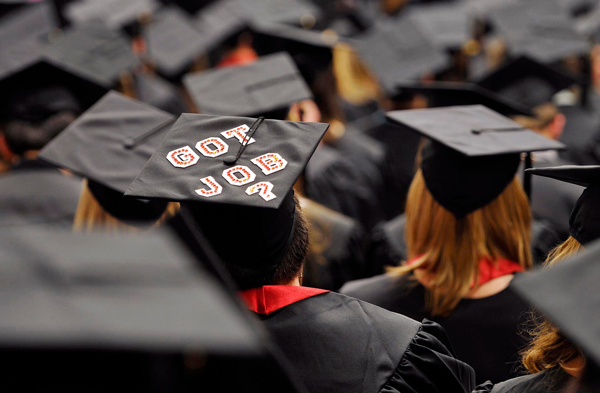 Survey More employers plan to hire new college grads