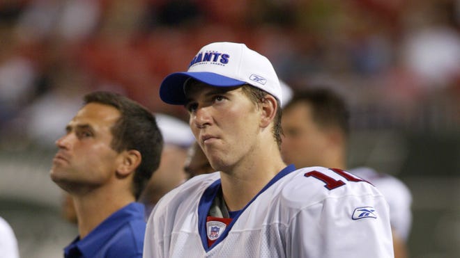 Eli Manning benched for first time since 2004: What was going on then?