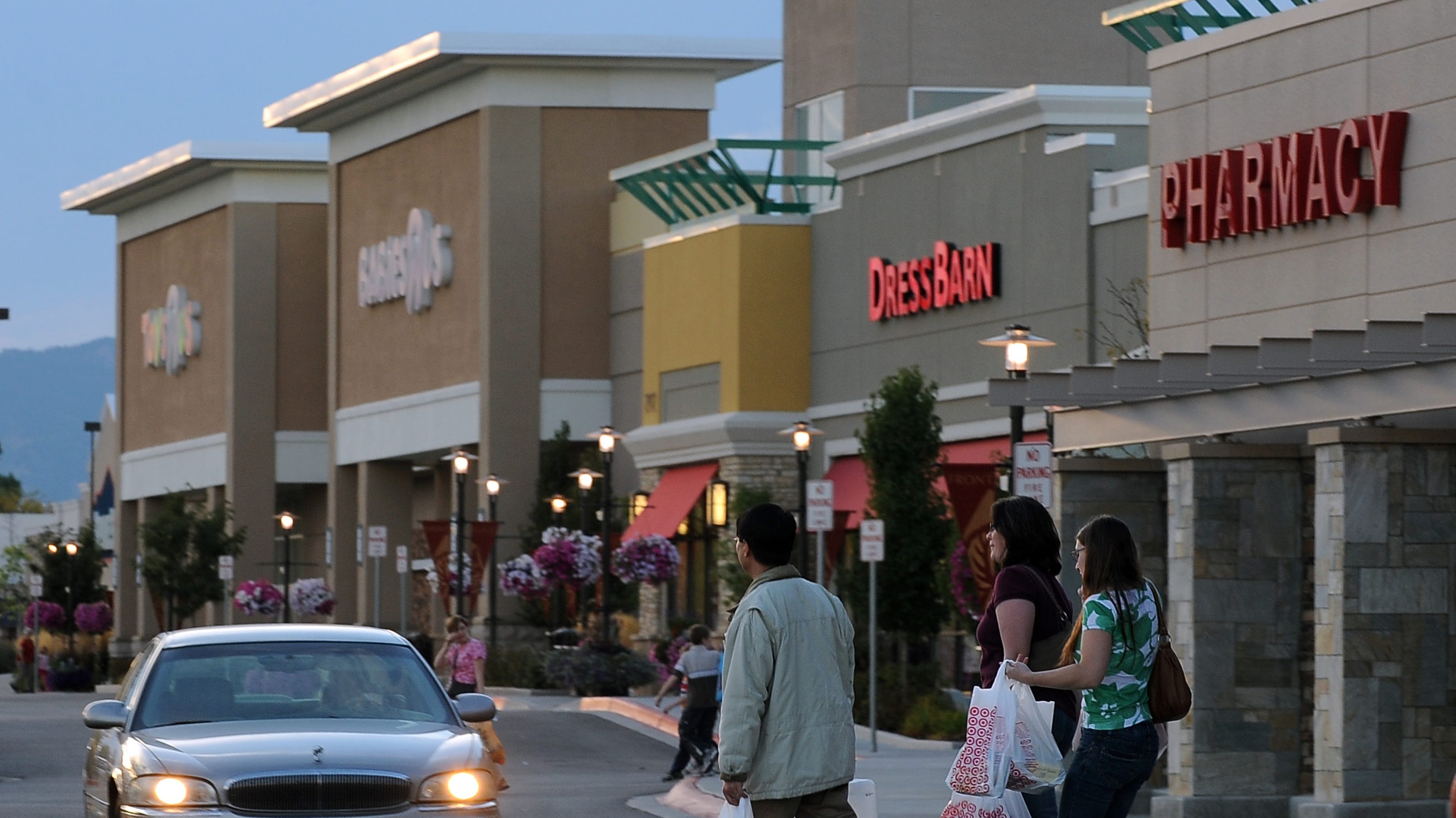 fort-collins-shopping-center-sells-for-128-million