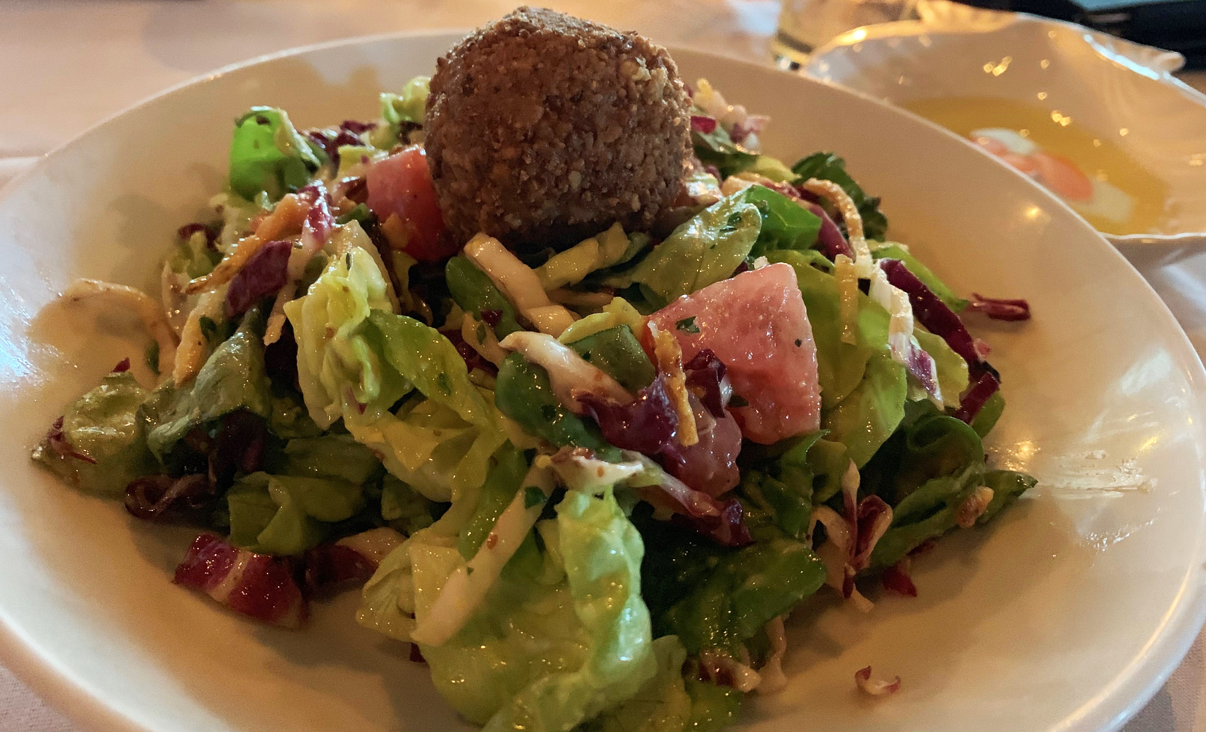 the "bistro bibb salad" features the namesake letucce