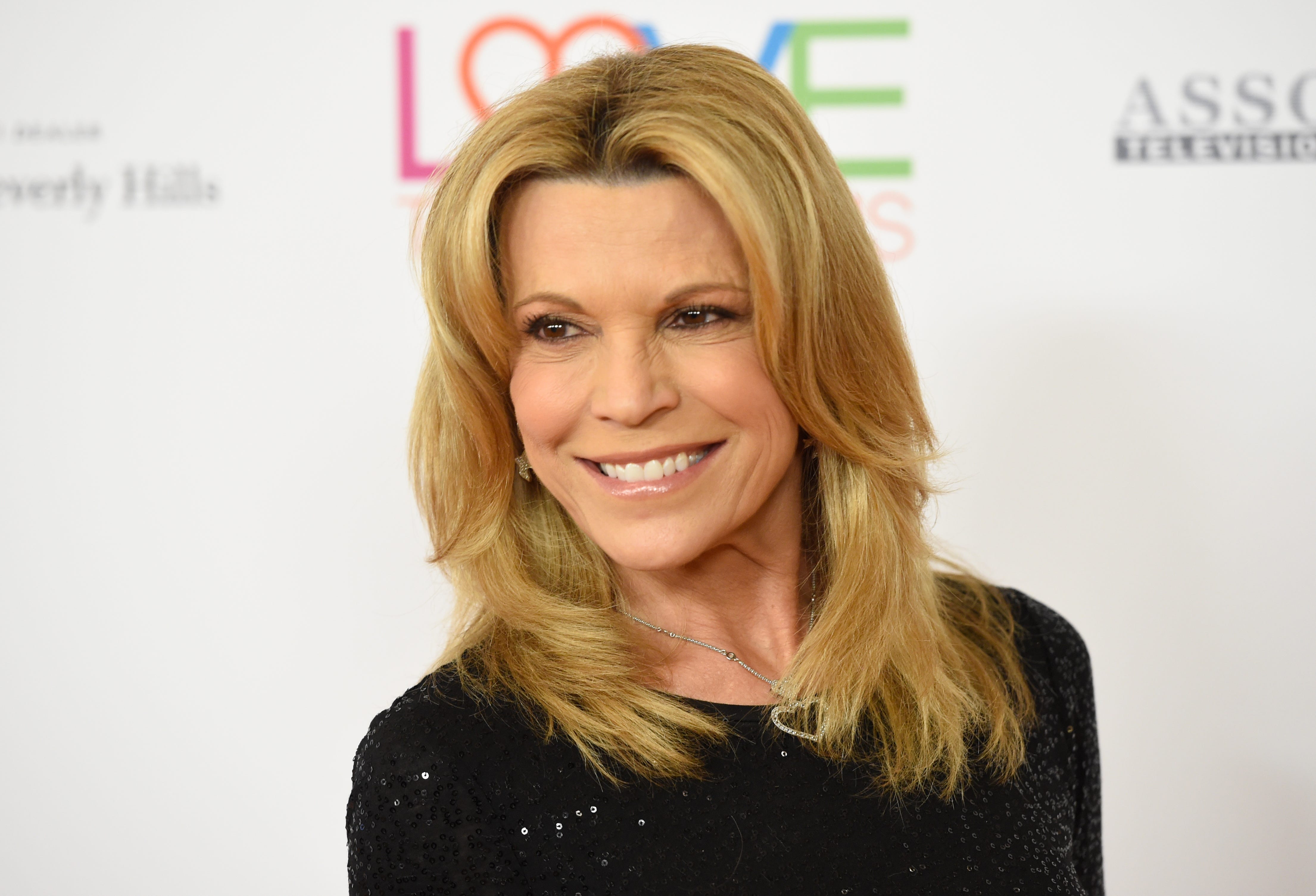 Vanna White Net Worth How Income Changed His Her Lifestyle In Years