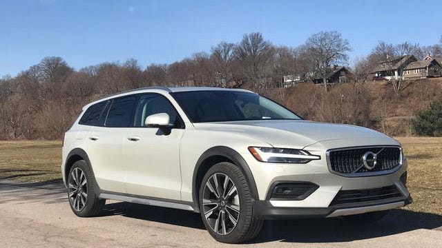 Auto Review Volvo S Cross Country Is A Wagon Of Choice