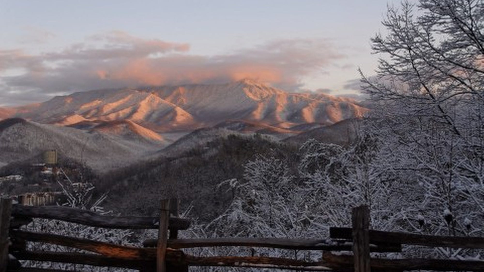 things to do in pigeon forge in december