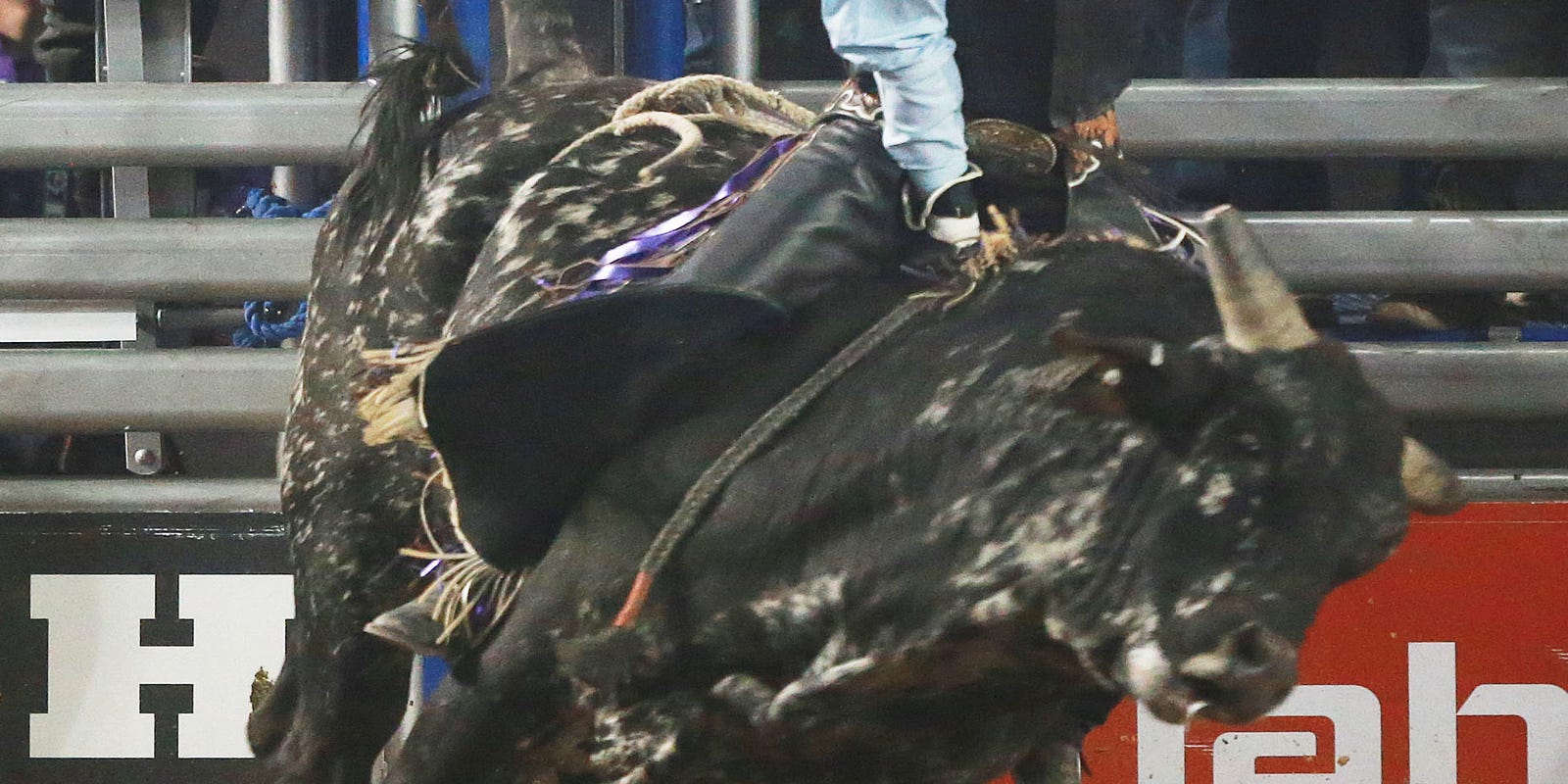 Rodeo El Paso Top cowboys compete in Tuff Hedeman Bull Riding event