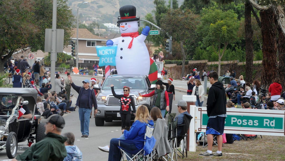 Were Camarillo White Horses In Camarillos 2024 Christmas Parade Maia