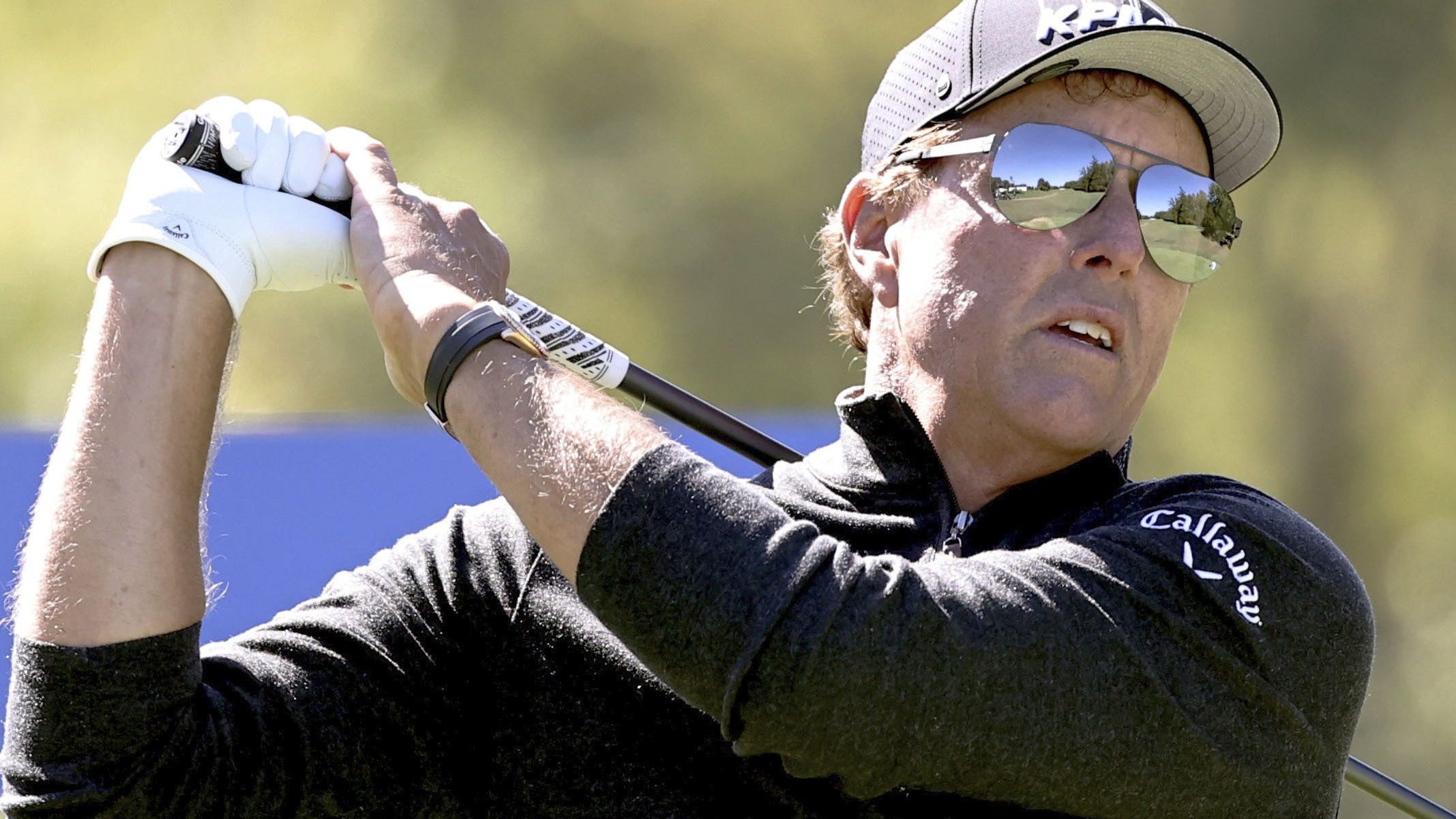 Phil Mickelson earns PGA Tour Champions win No. 2 in his second start