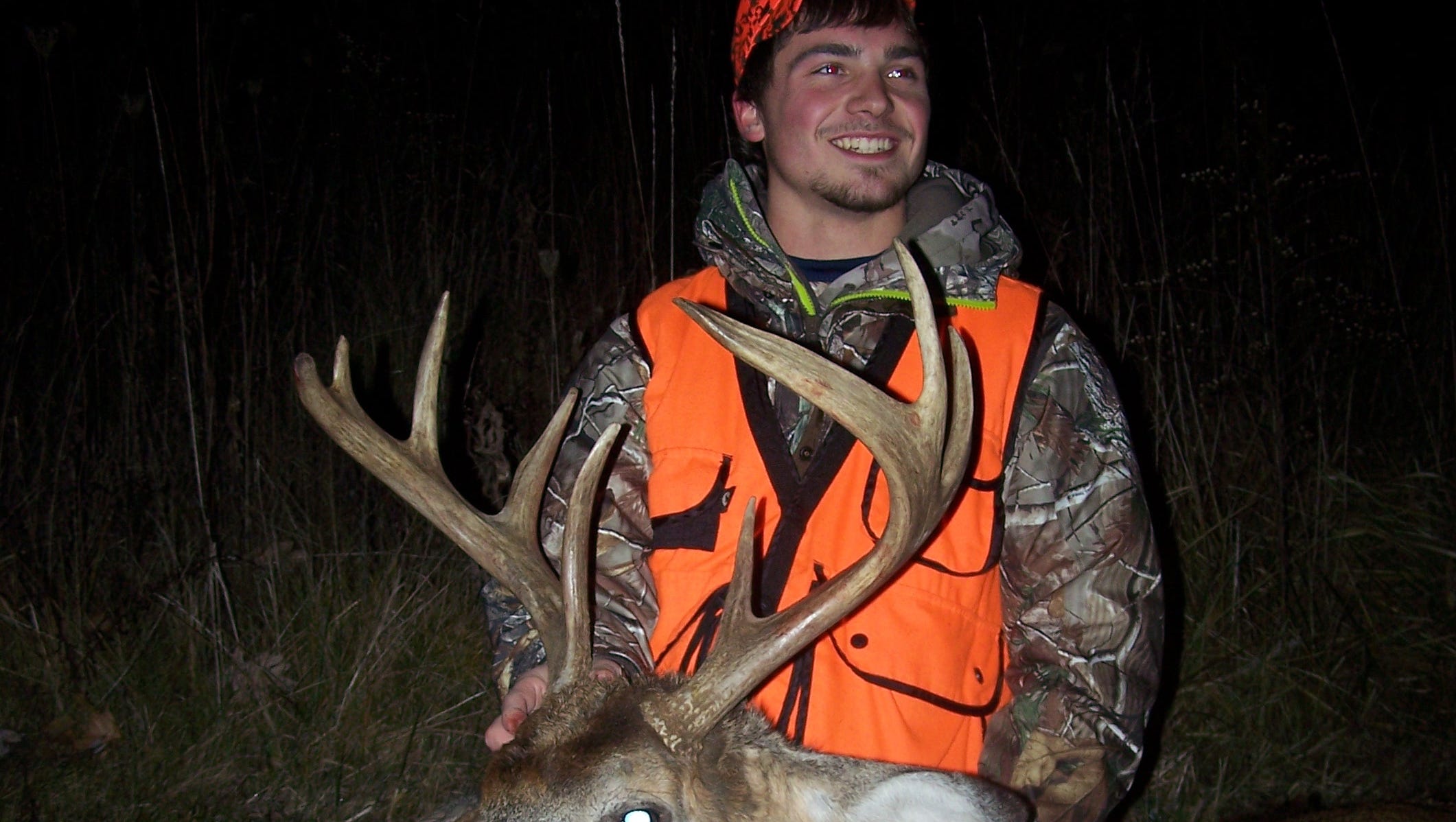 Wisconsin gun deer harvest dips near 35year low