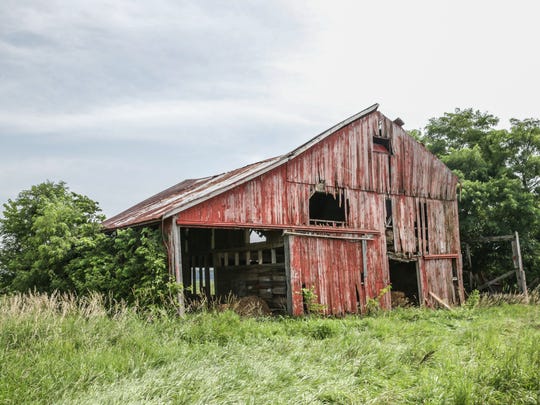 From Tables To Accent Walls Wood From Old Indiana Barns Finds New