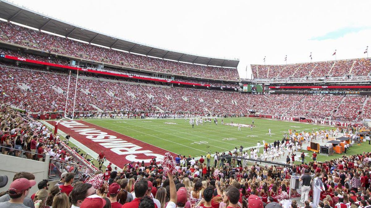 Sec Stadiums Announce 2020 College Football Guidelines Mask Mandates