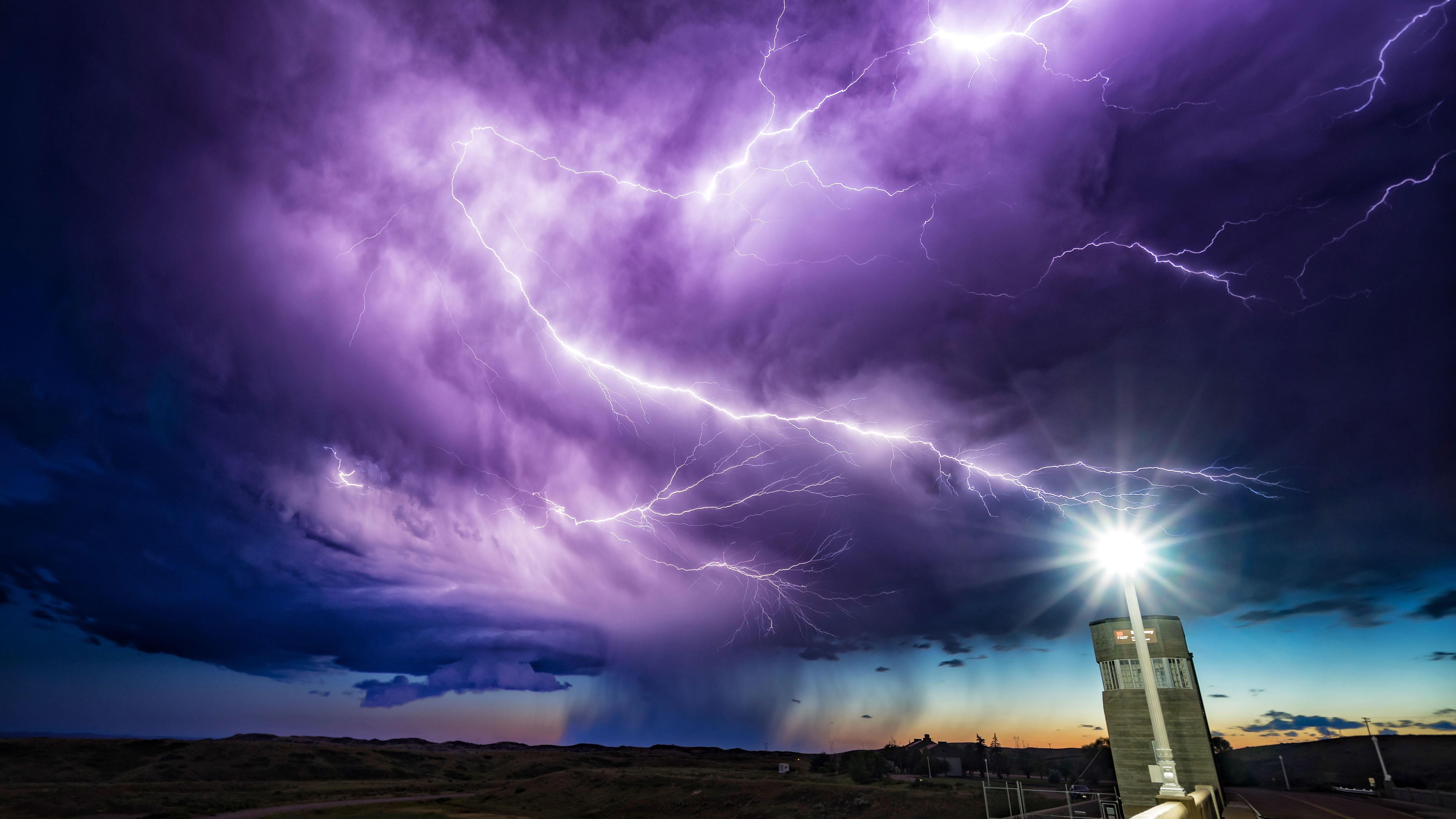 Photographer Captures Montana's Amazing Storms