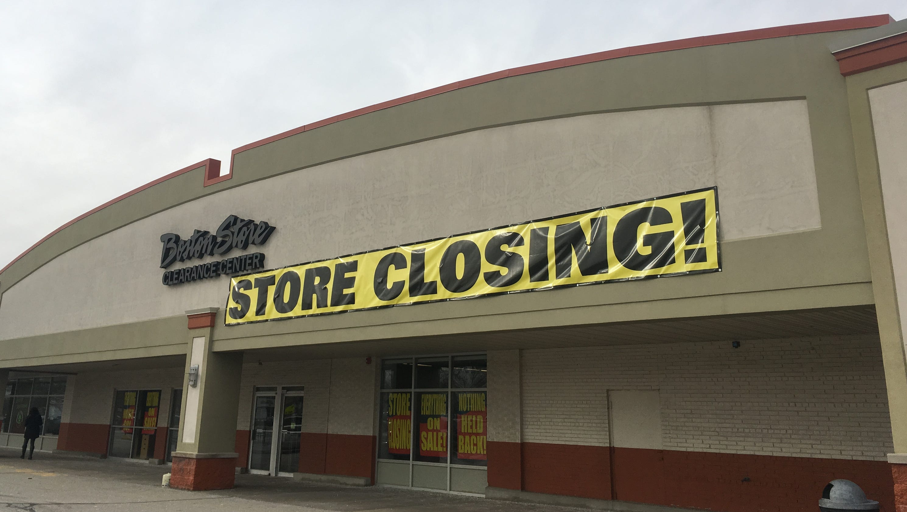 42 BonTon stores holding goingoutofbusiness sales