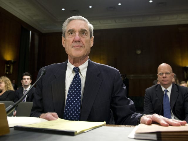 Then FBI Director Robert Mueller arrives to testify