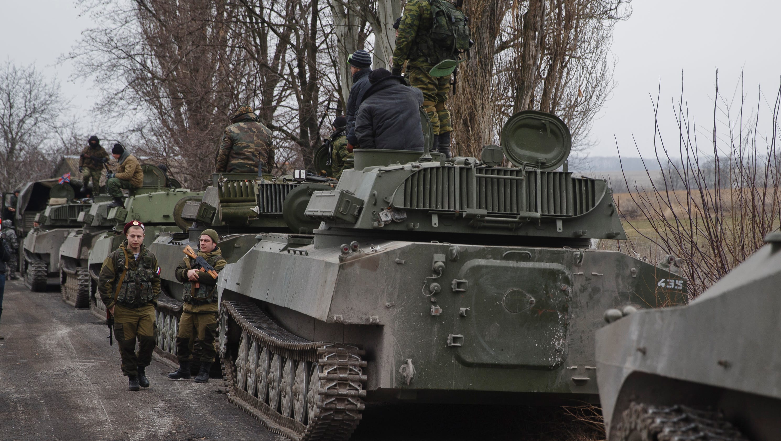 Russian backed. Вооружение ЛНР. Колонна российских войск. Российская Военная техника. Вооружение ДНР.