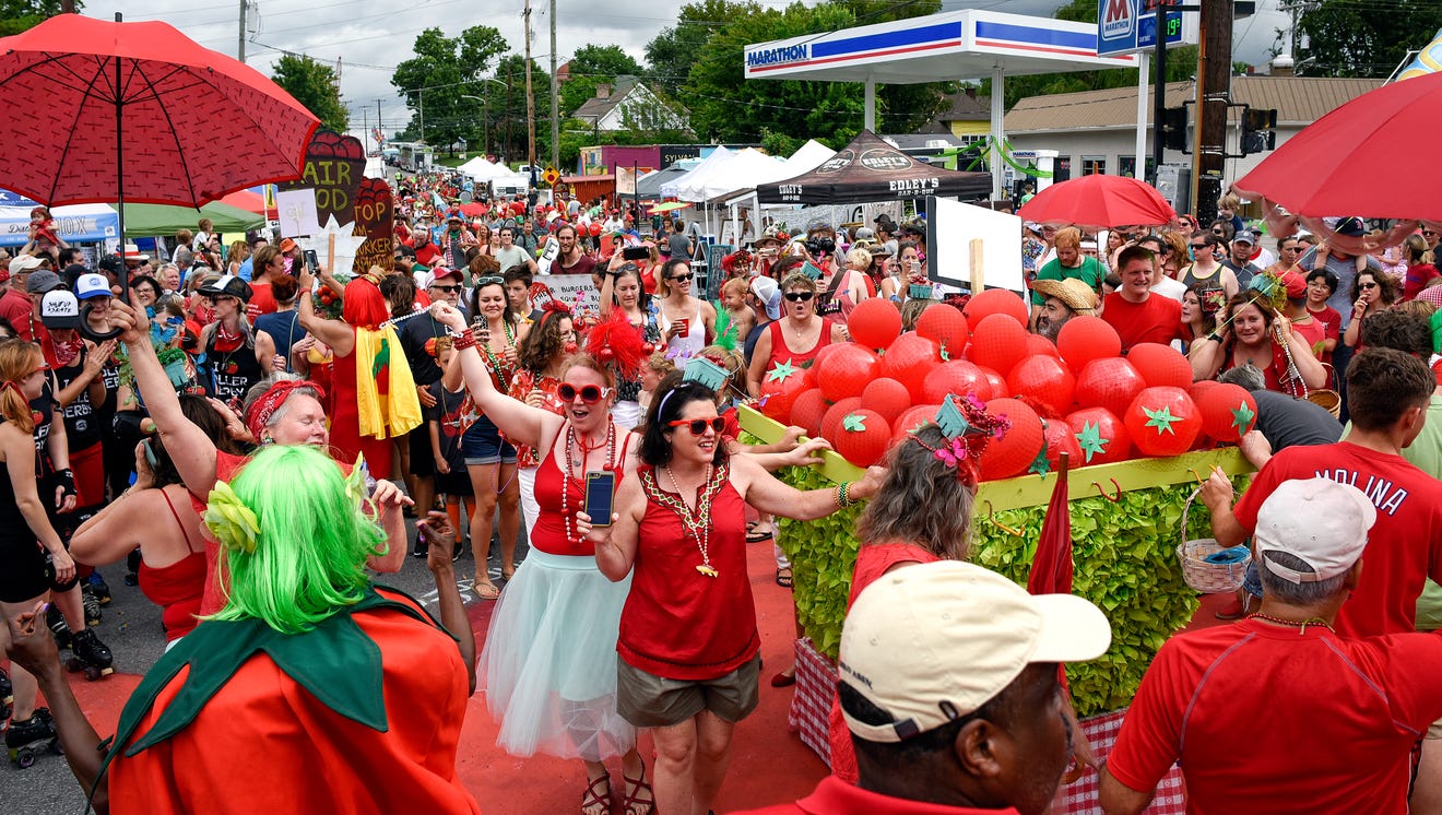 It's a veggie, a fruit, and it's free The Annual Tomato Art Festival
