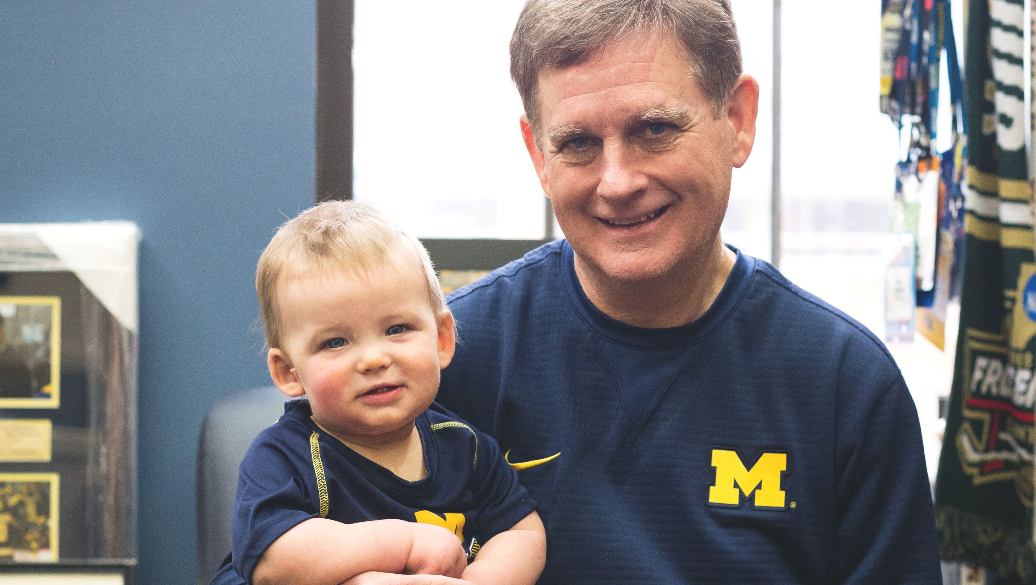 Frozen Four: Michigan's Mel Pearson a hockey and baby whisperer