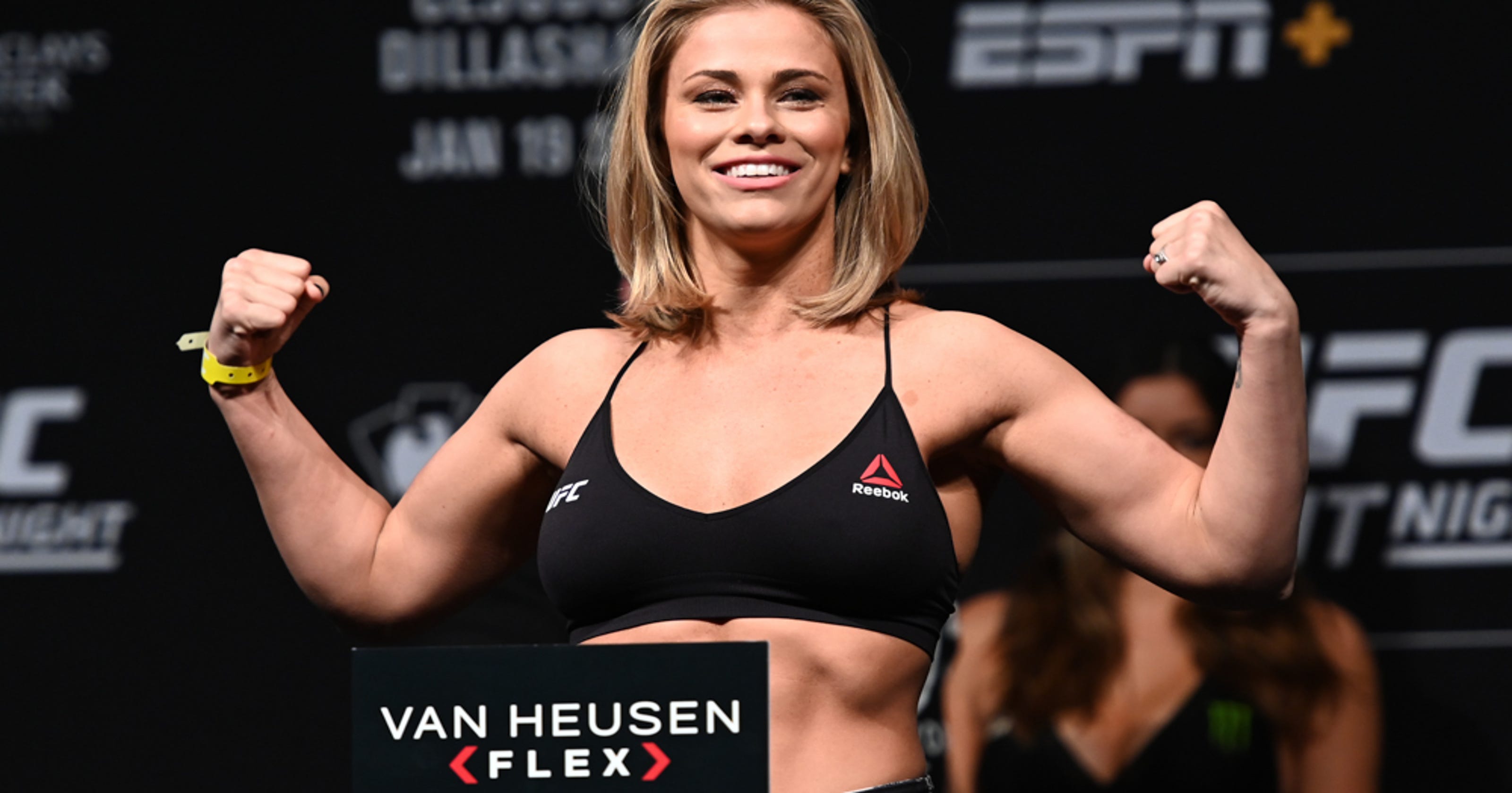 Sports Illustrated Swimsuit Issue Ufcs Paige Vanzant To Be Featured