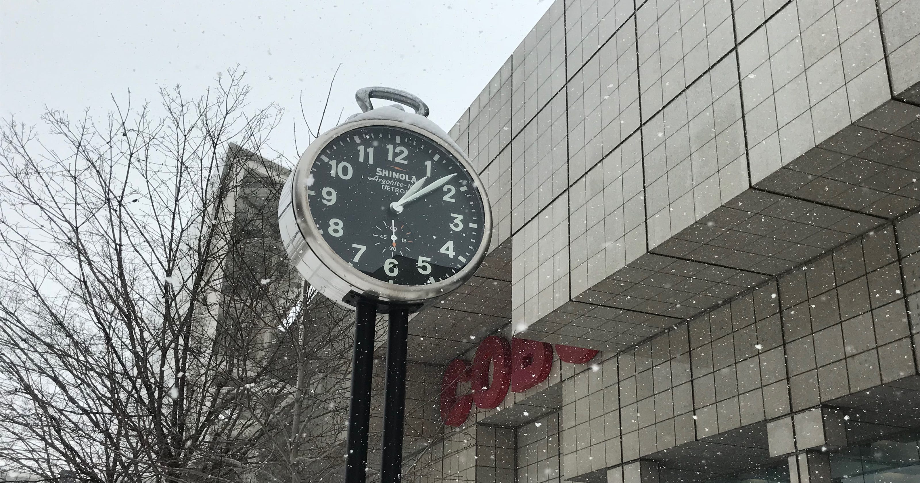 Michigan bill would end daylight saving time change