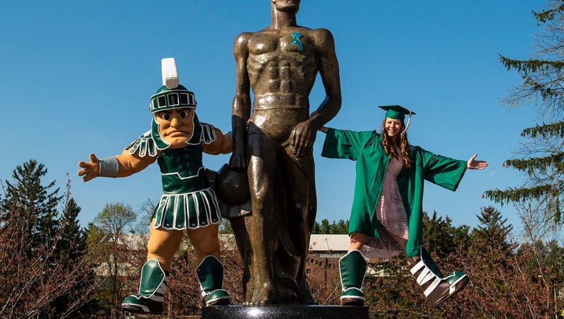 Sparty On The Second Woman To Play Msu S Mascot Shares Her Experience Inside The Suit