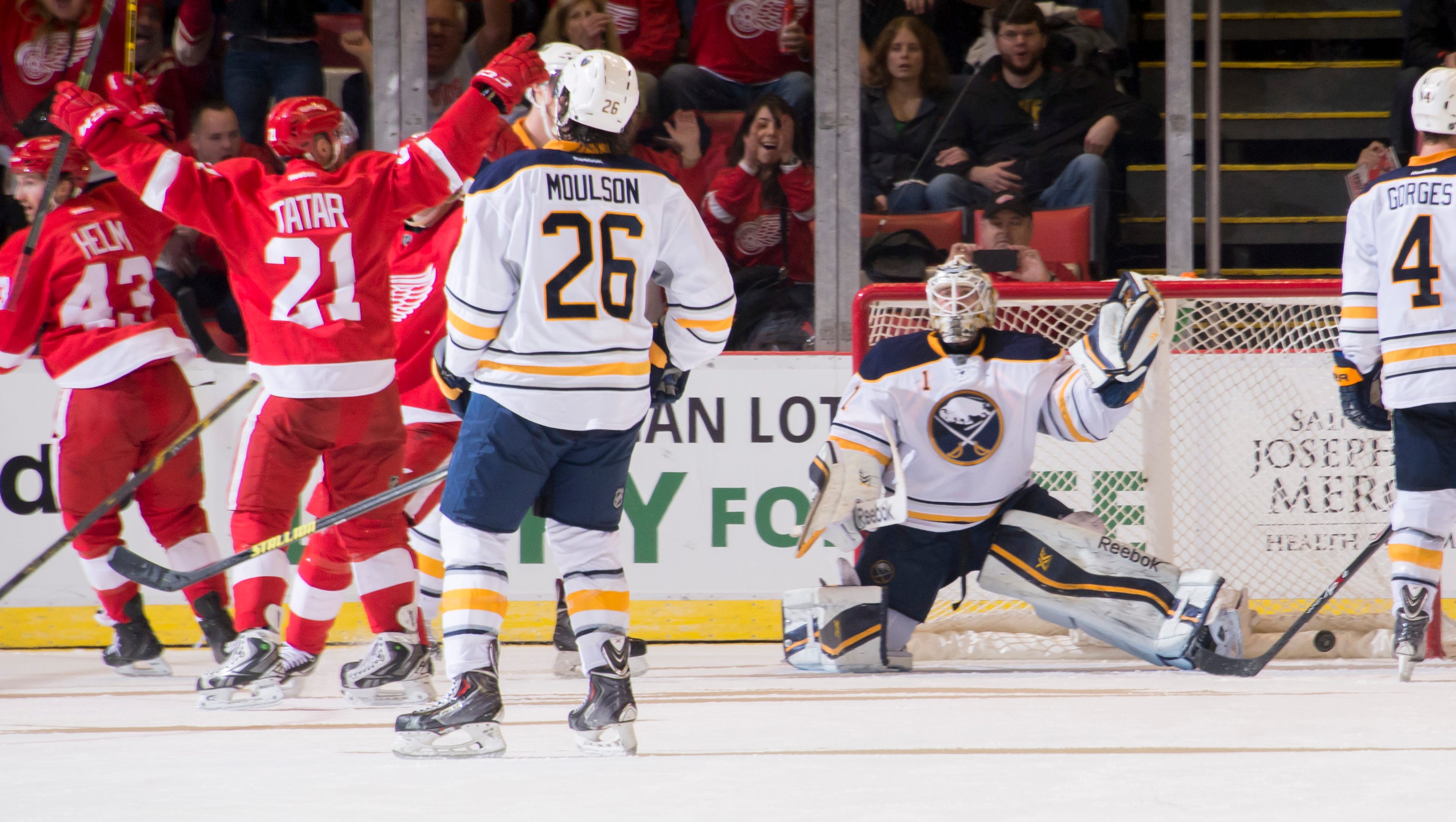 Zetterberg Rallies Red Wings From 3 Down To Win