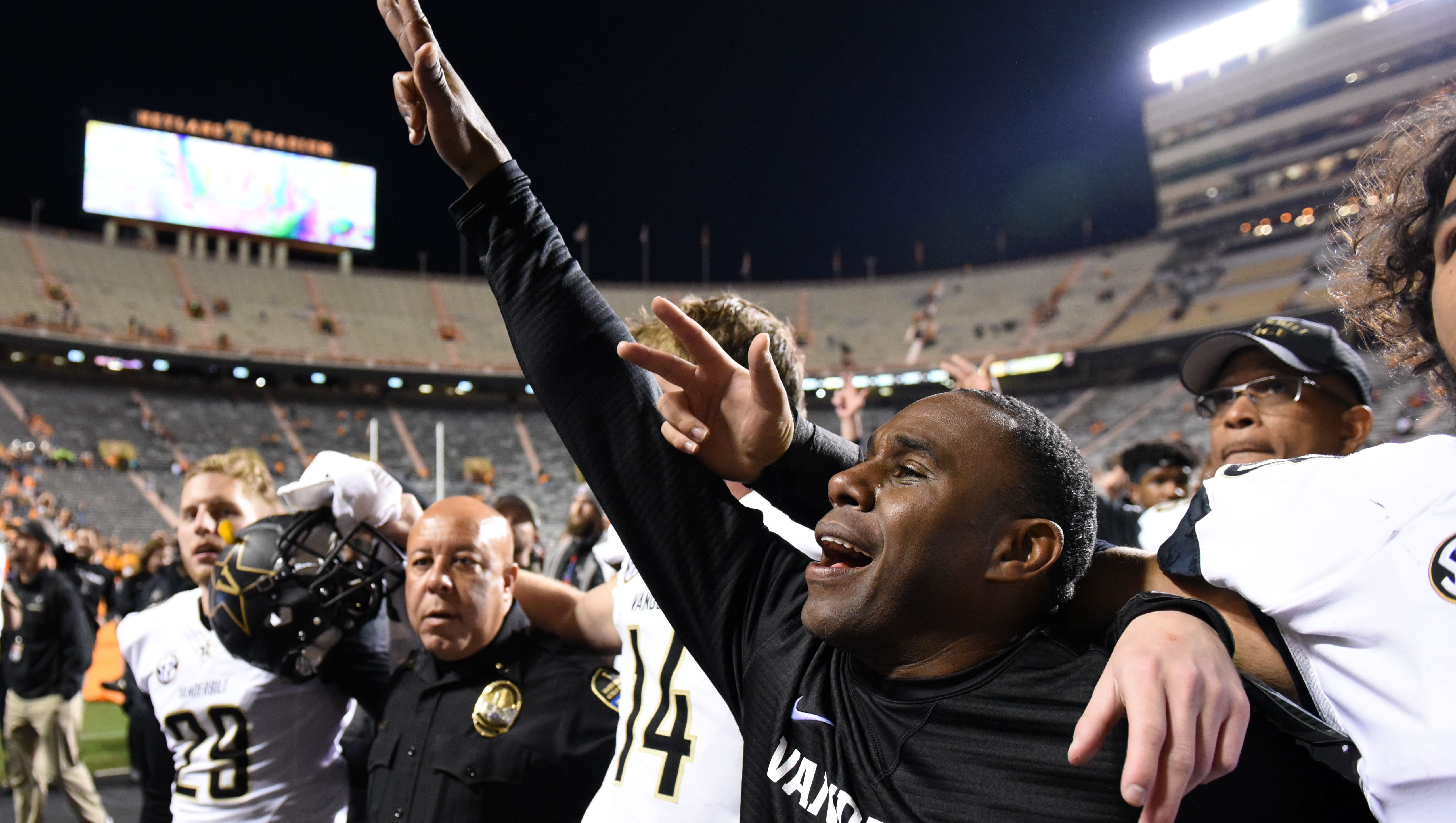 Tennessee Vols Vs. Vanderbilt Football Score Predictions, Who Has Edge