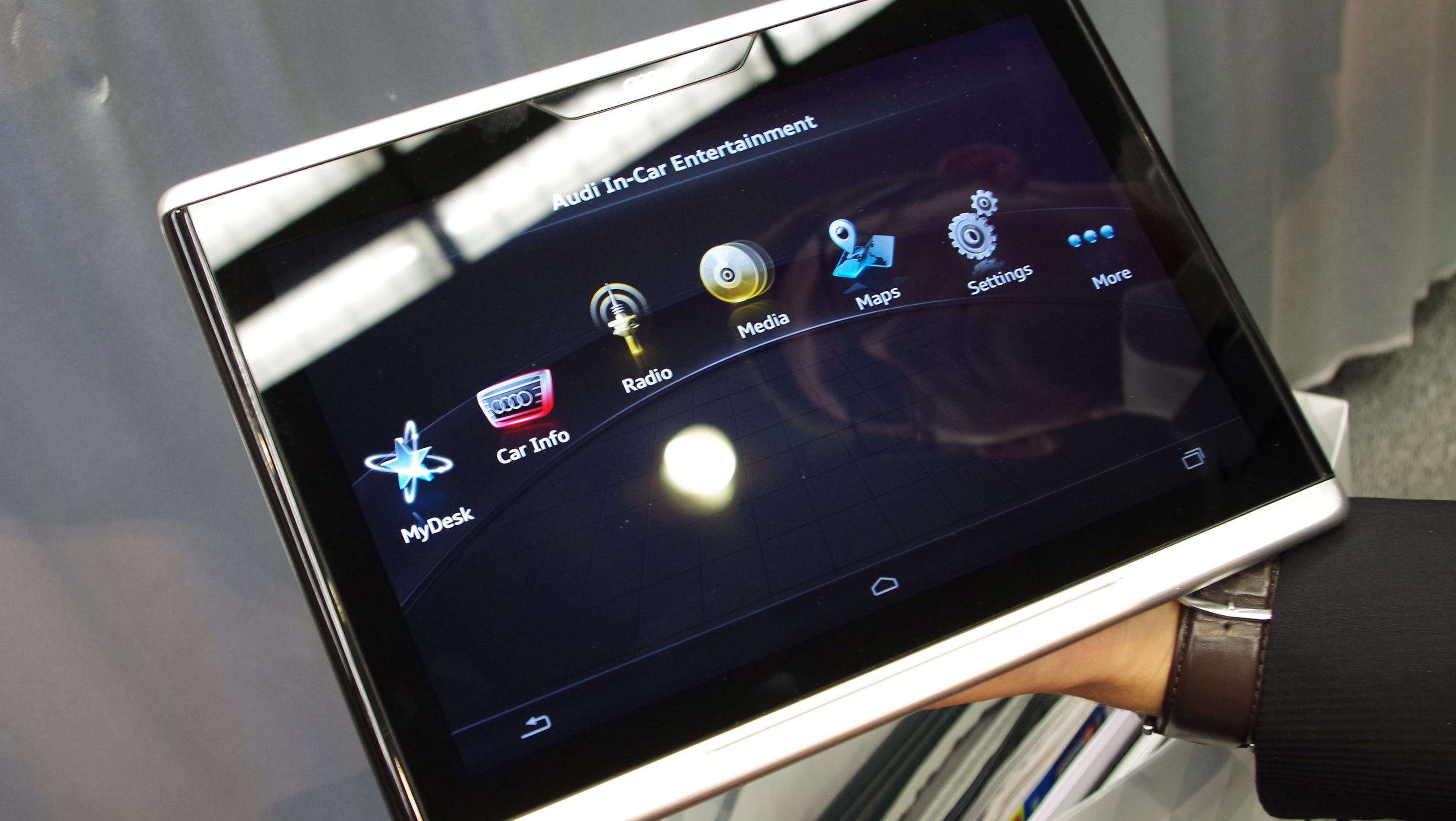 CES 2014: Audi Android tablet is designed for car use