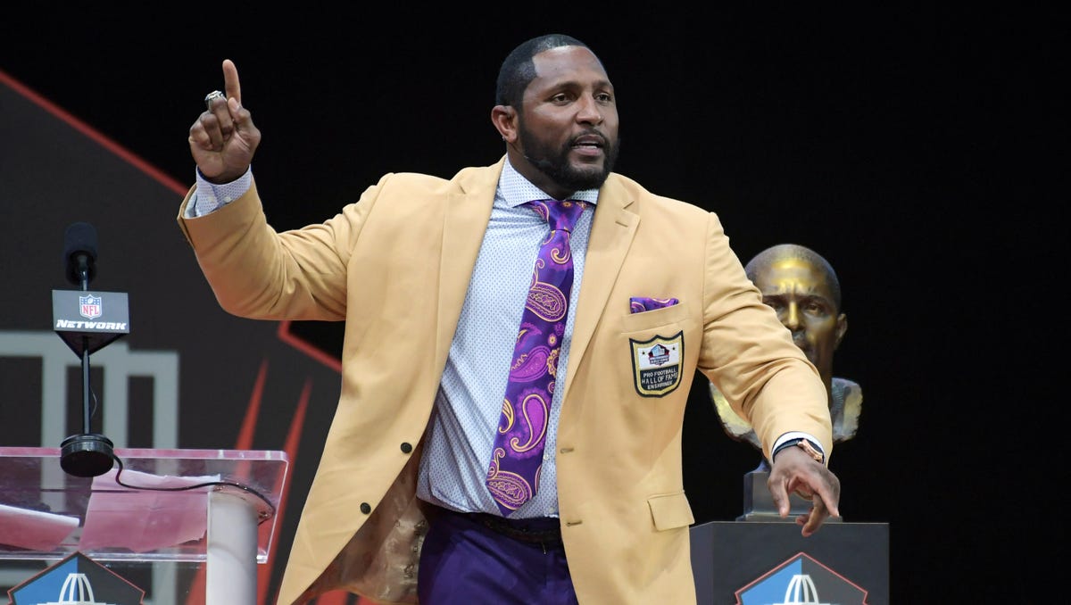 Former Baltimore Ravens linebacker Ray Lewis gives his Hall of Fame induction speech.