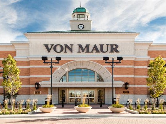 Best Women’s Clothing Store: Von Maur