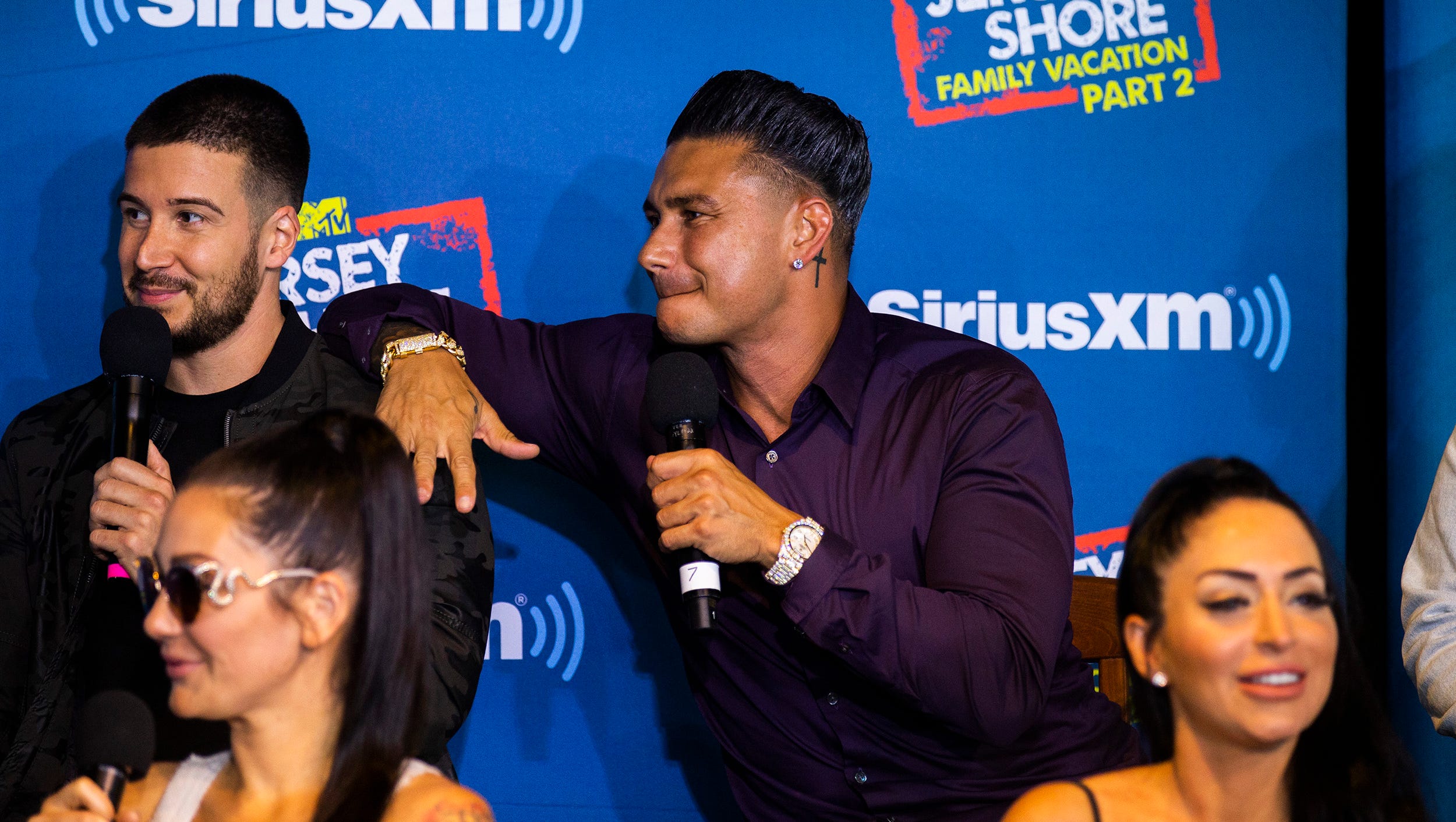 2500px x 1412px - Jersey Shore's Pauly D and Vinny 'Double Shot at Love': Tears, cabs and  Japanese porn