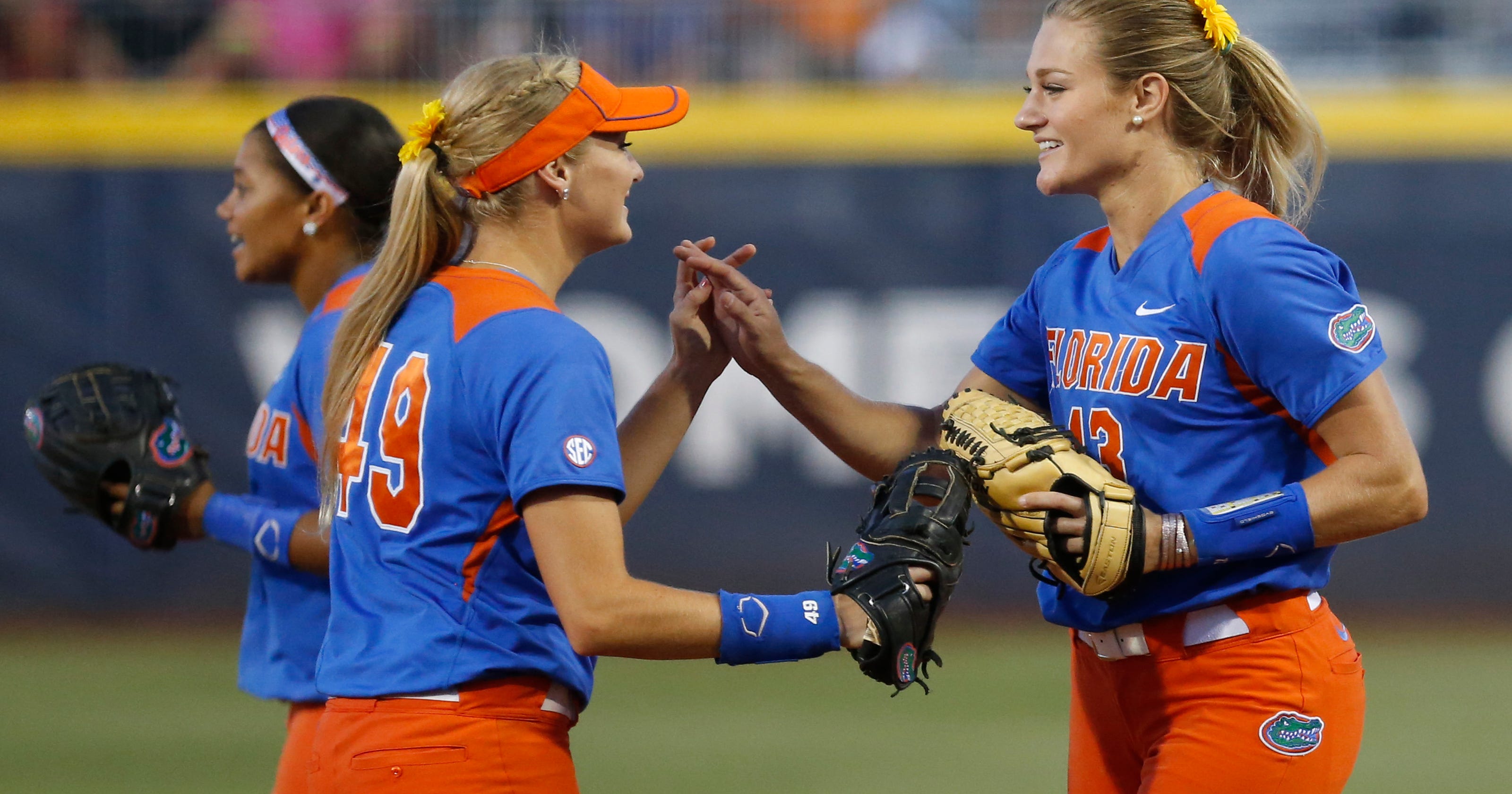 Florida softball team defeats Alabama