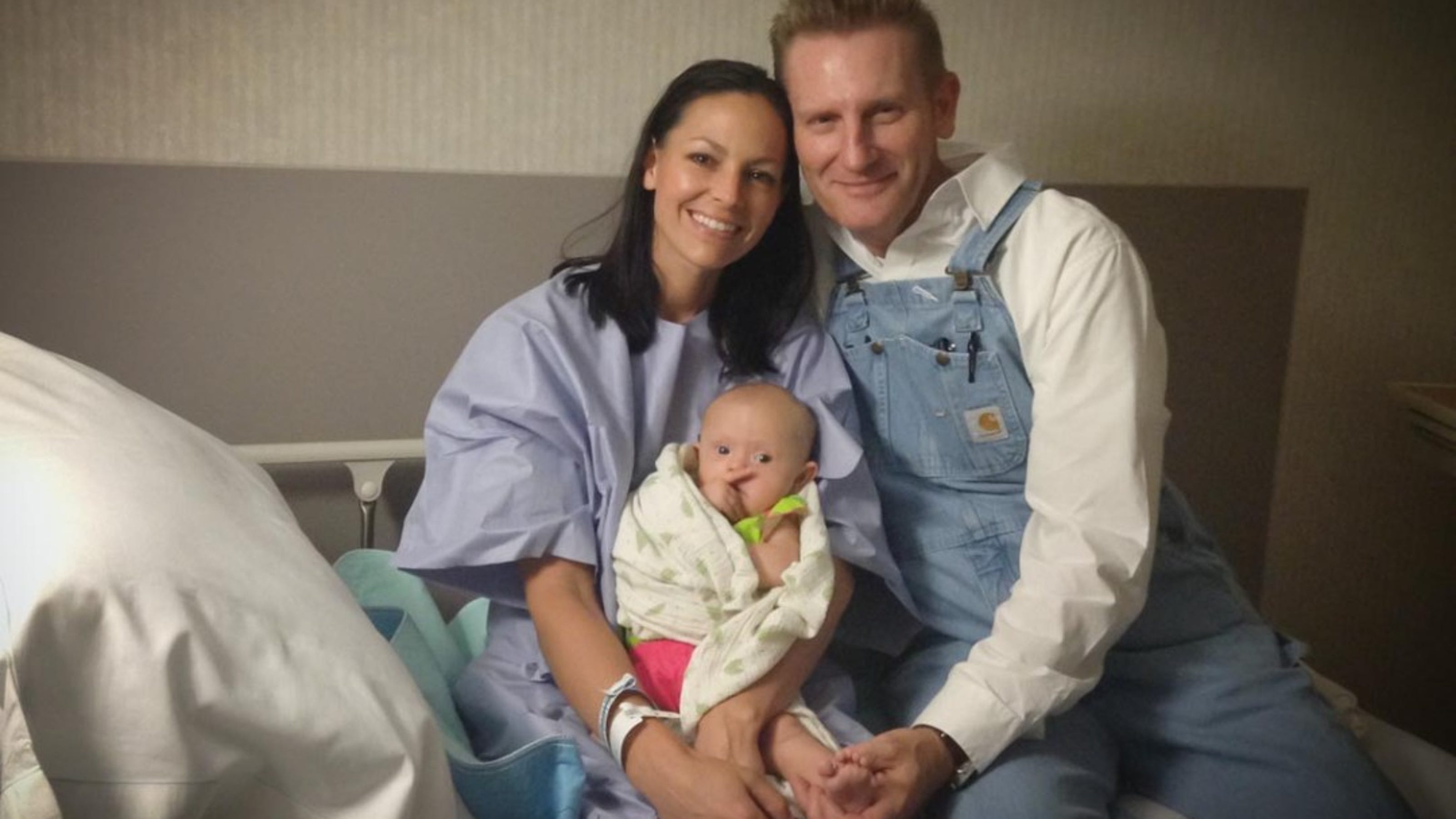 Country singer Joey Feek recovering from cancer surgery