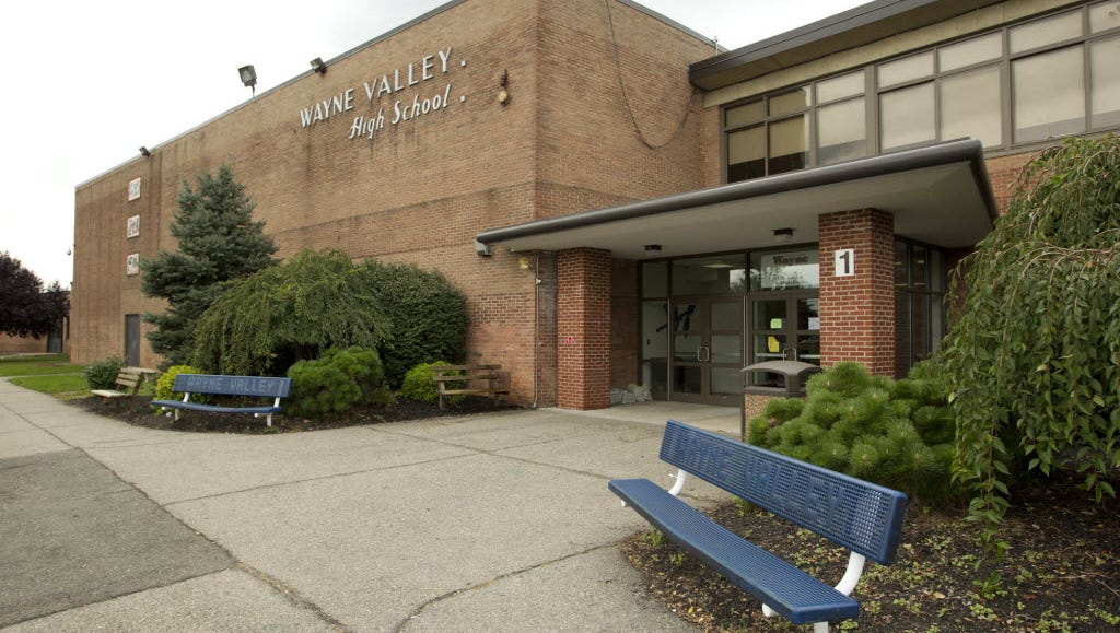 Wayne schools keep in person approach despite COVID spike