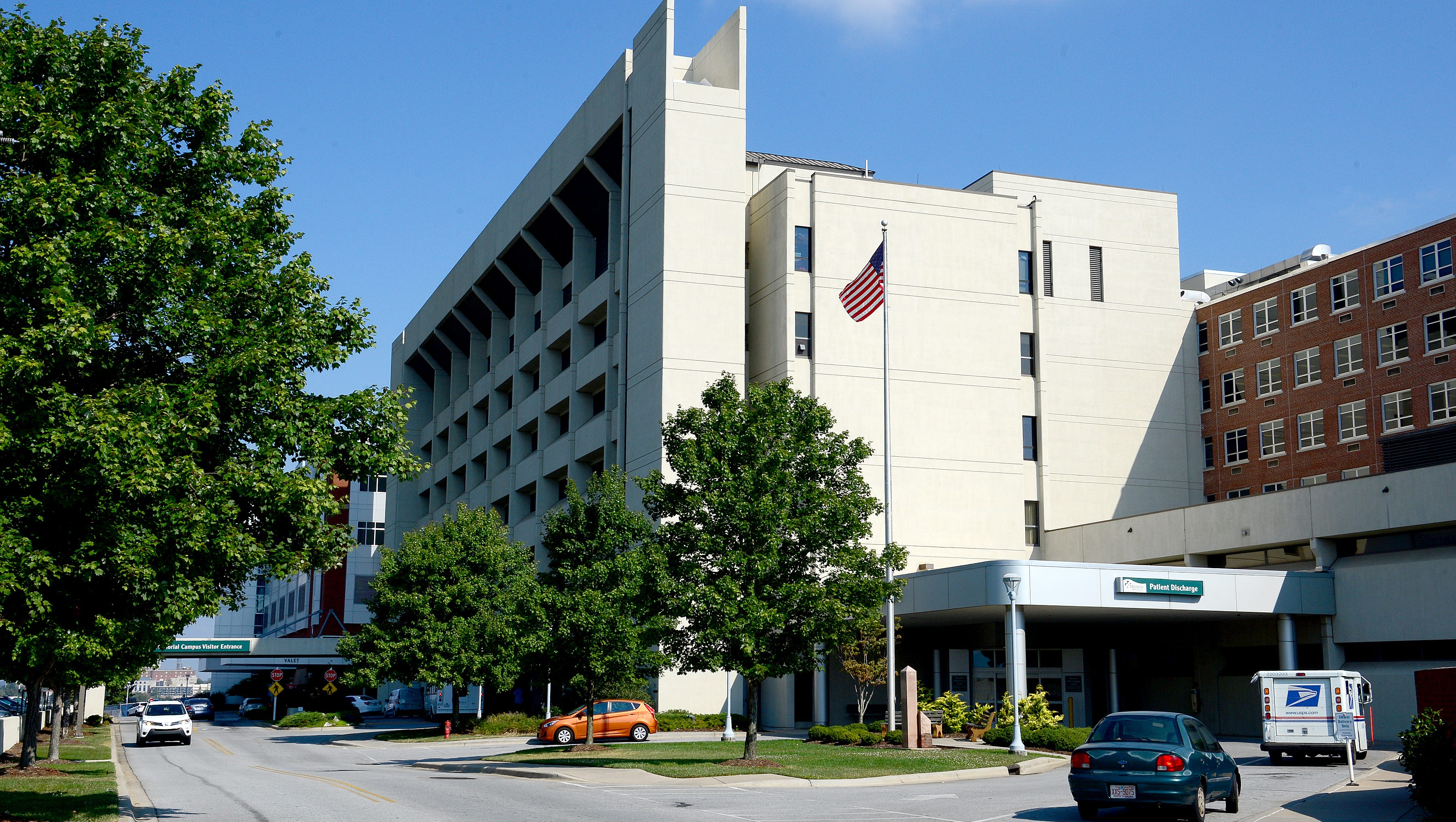 Asheville S Mission Health May Be Acquired By HCA Of Nashville   636188722763336954 Mission Hospital 041.JPG