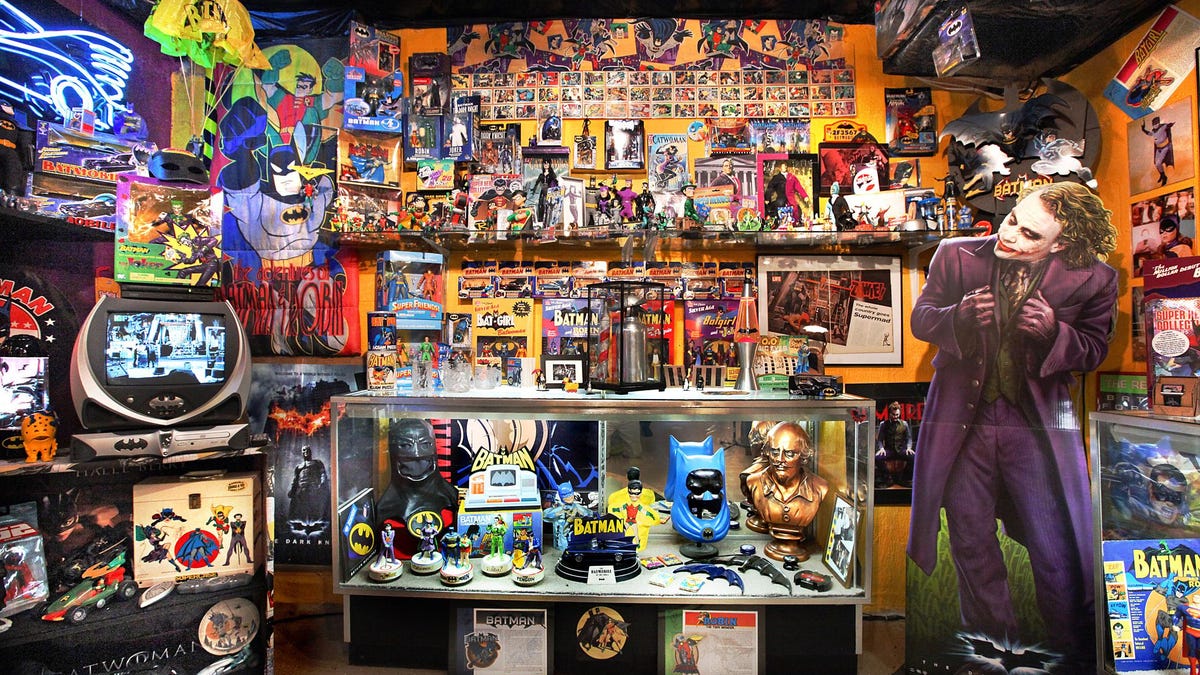 Museum buys fan's 3,250-item Batman collection