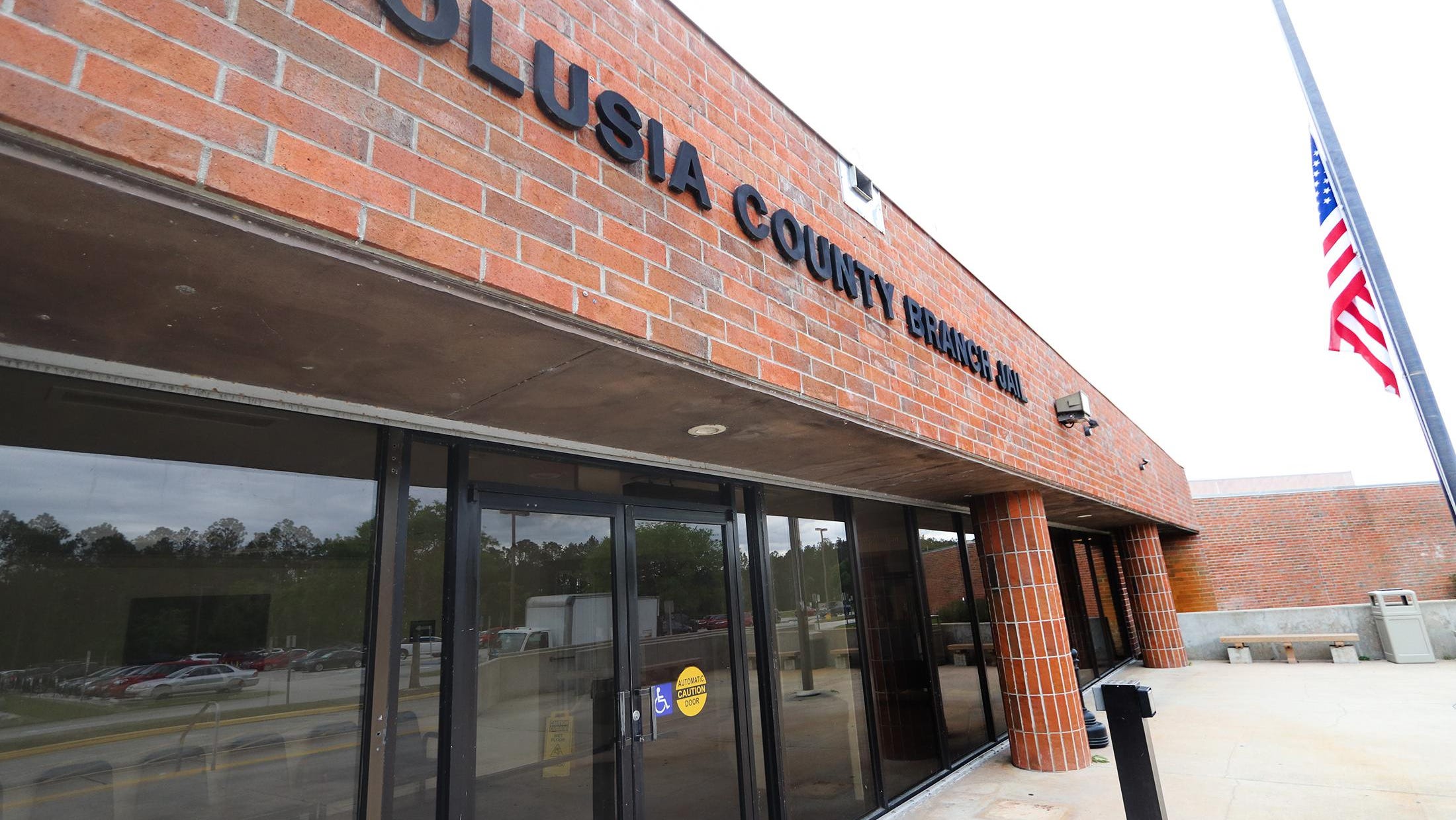 Volusia County corrections officers could get body cameras