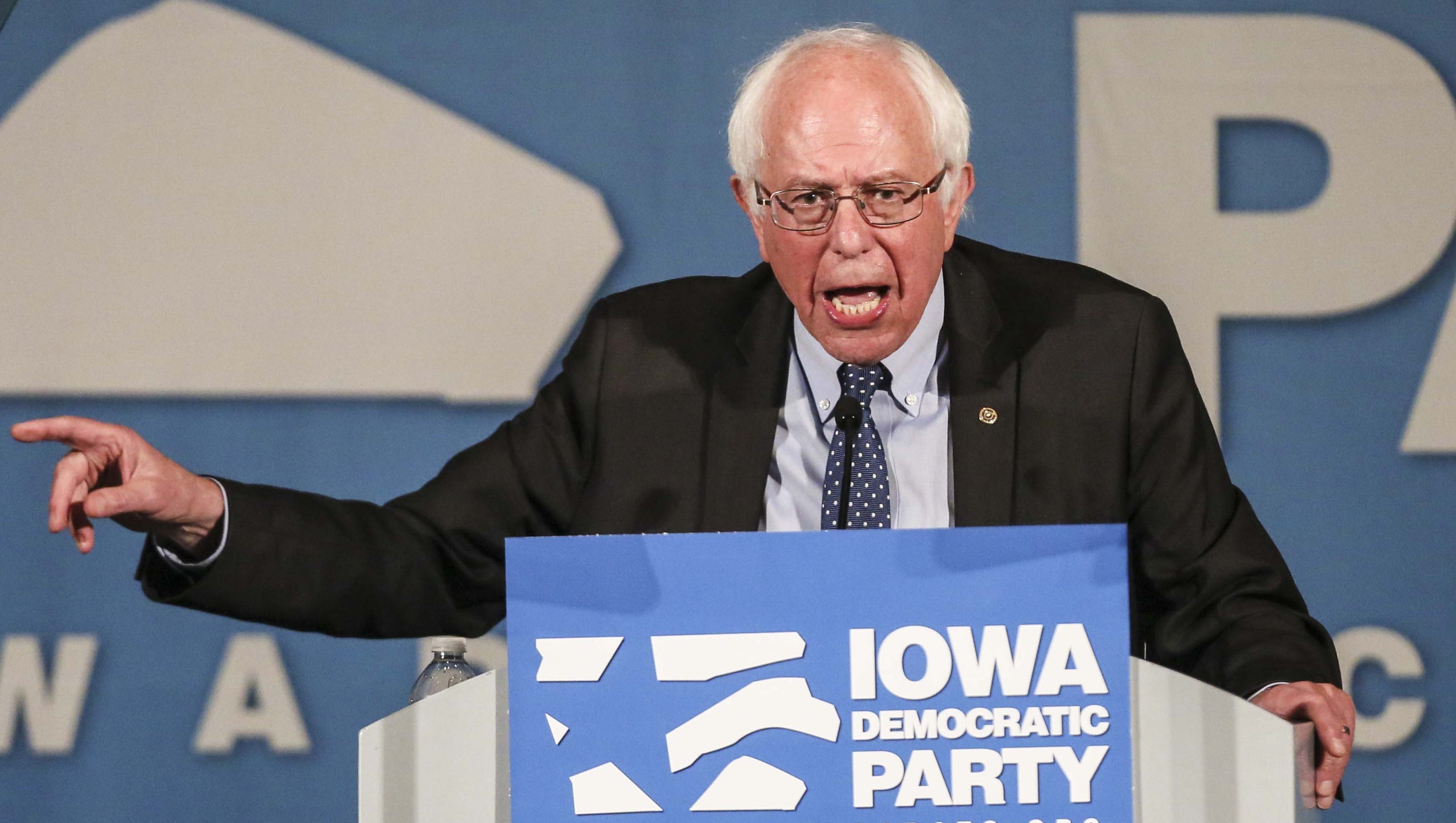 Sanders Gives Iowans Sneak Peak Of New Campaign Video 