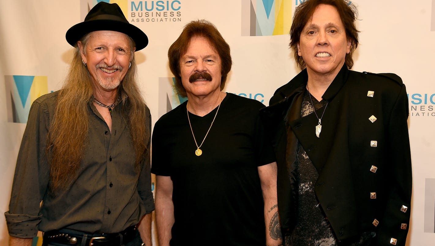 doobie-brothers-a-band-stole-our-doobie