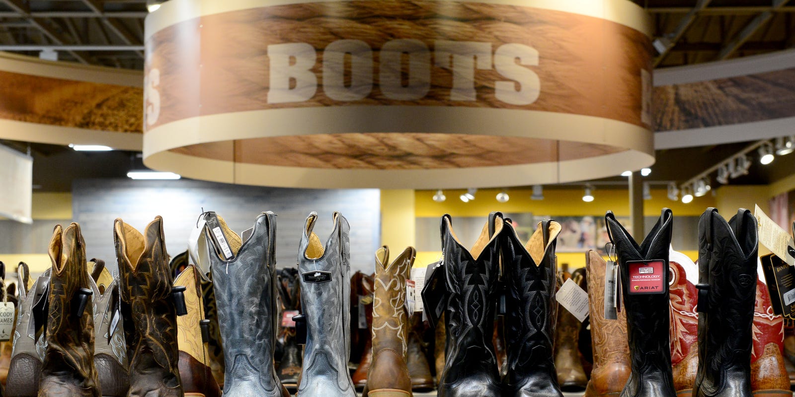 Boot Barn Opens On Vann Drive