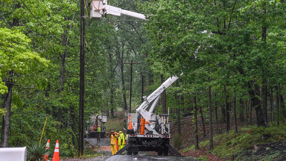 Spectrum offers new dates for full internet restoration in Upstate SC