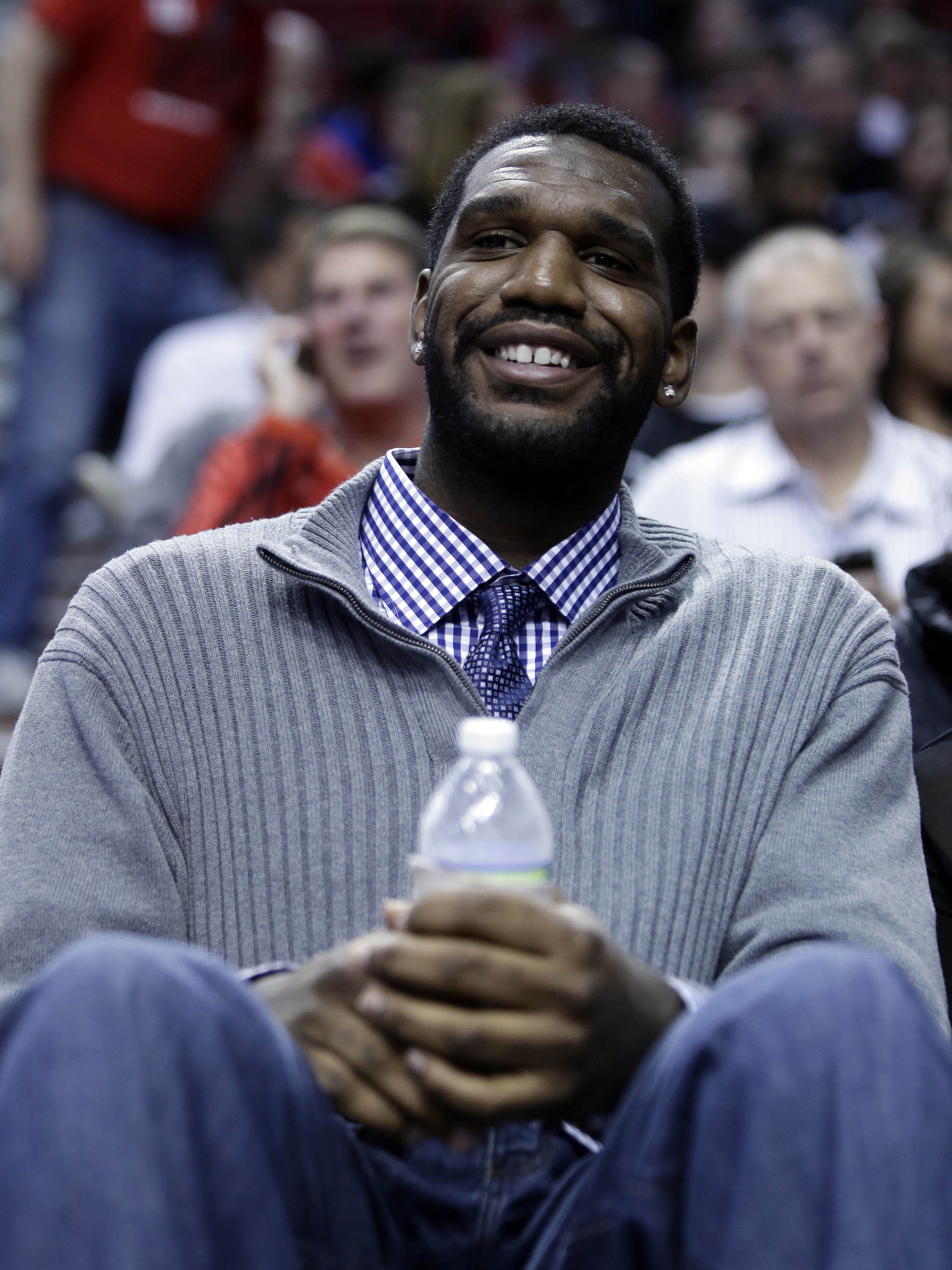 Greg Oden returns to Ohio State as student manager