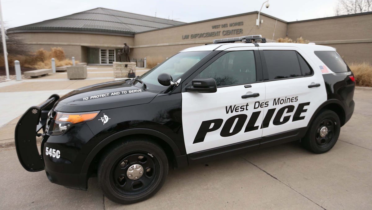 15 Photos A Look Inside A West Des Moines Police Vehicle